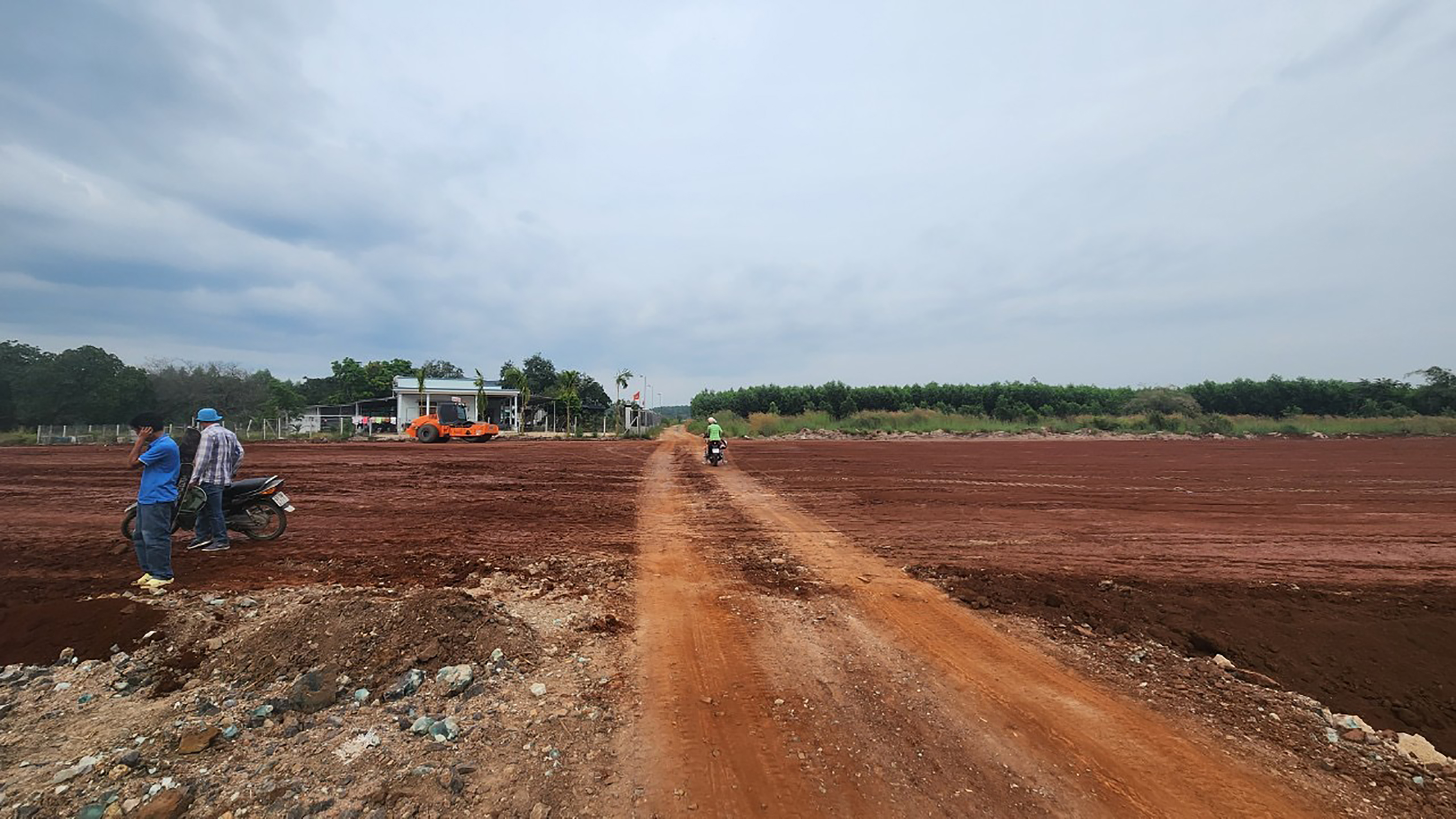 Thi công mặt bằng cao tốc Biên Hòa- Vũng Tàu điểm cuối gần giao Quốc lộ 56, TP. Bà Rịa.