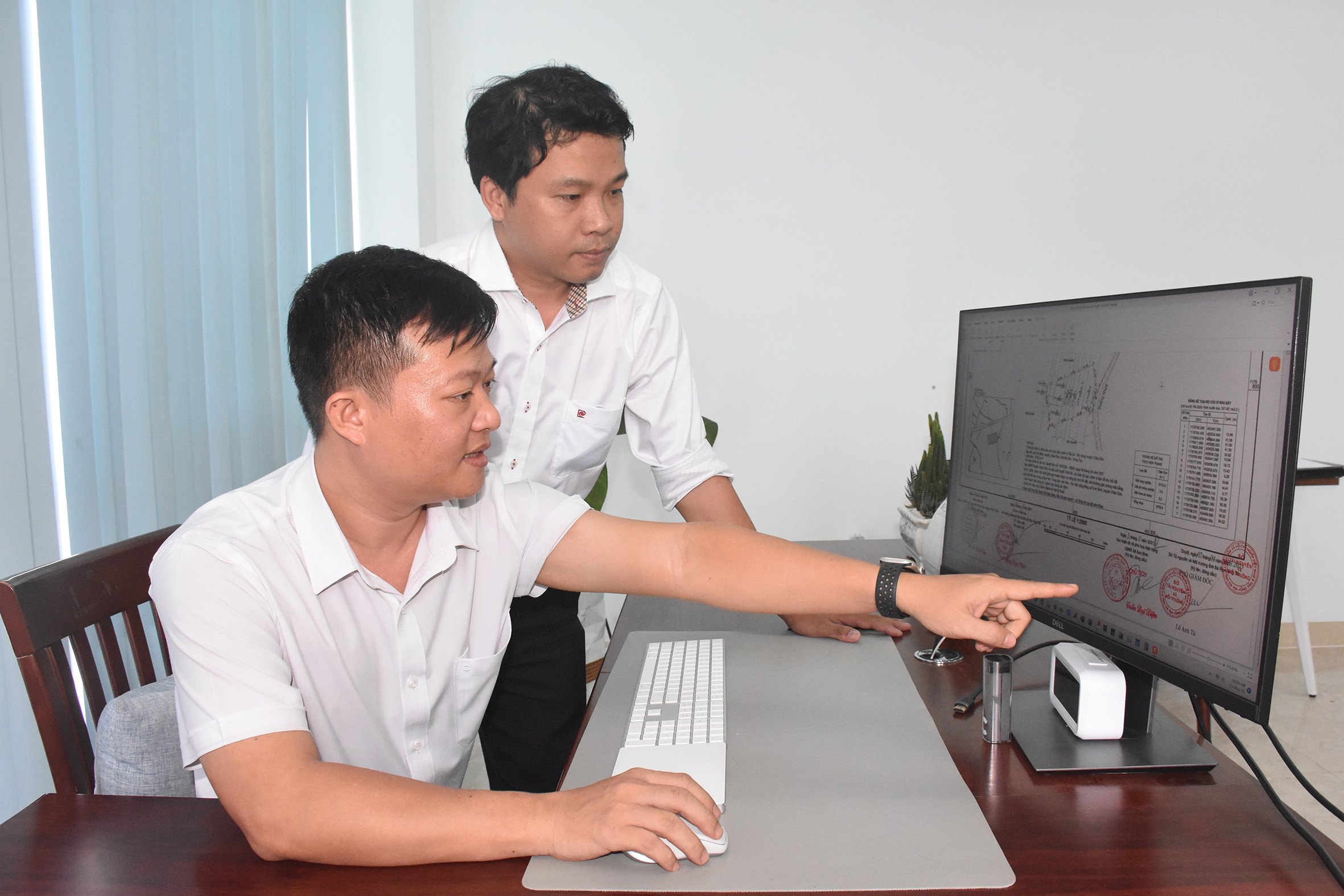 Ký số bản đồ khổ lớn là một trong những ứng dụng hiệu quả nhất của ngành TN-MT.