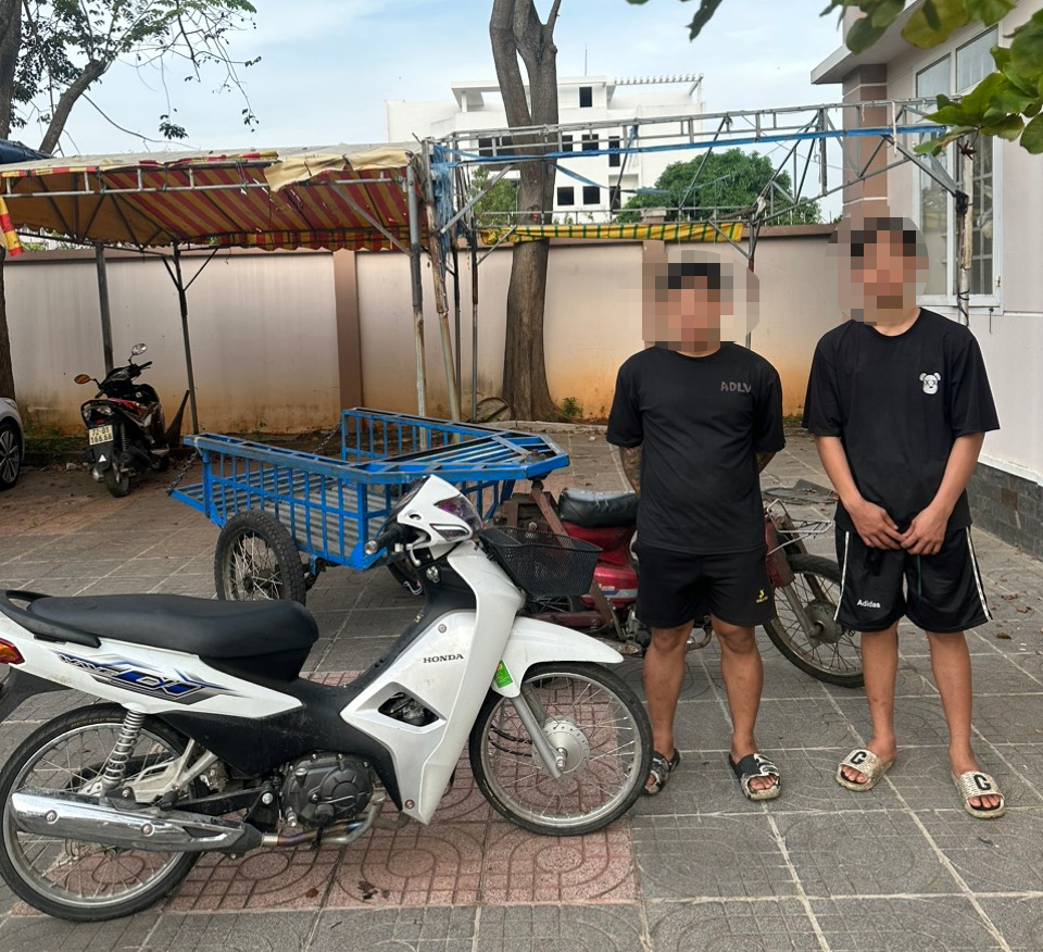 Đội CSGT-TT TP.Bà Rịa đã xác minh, lập biên bản vi phạm TTATGT đối với 2 thanh niên 