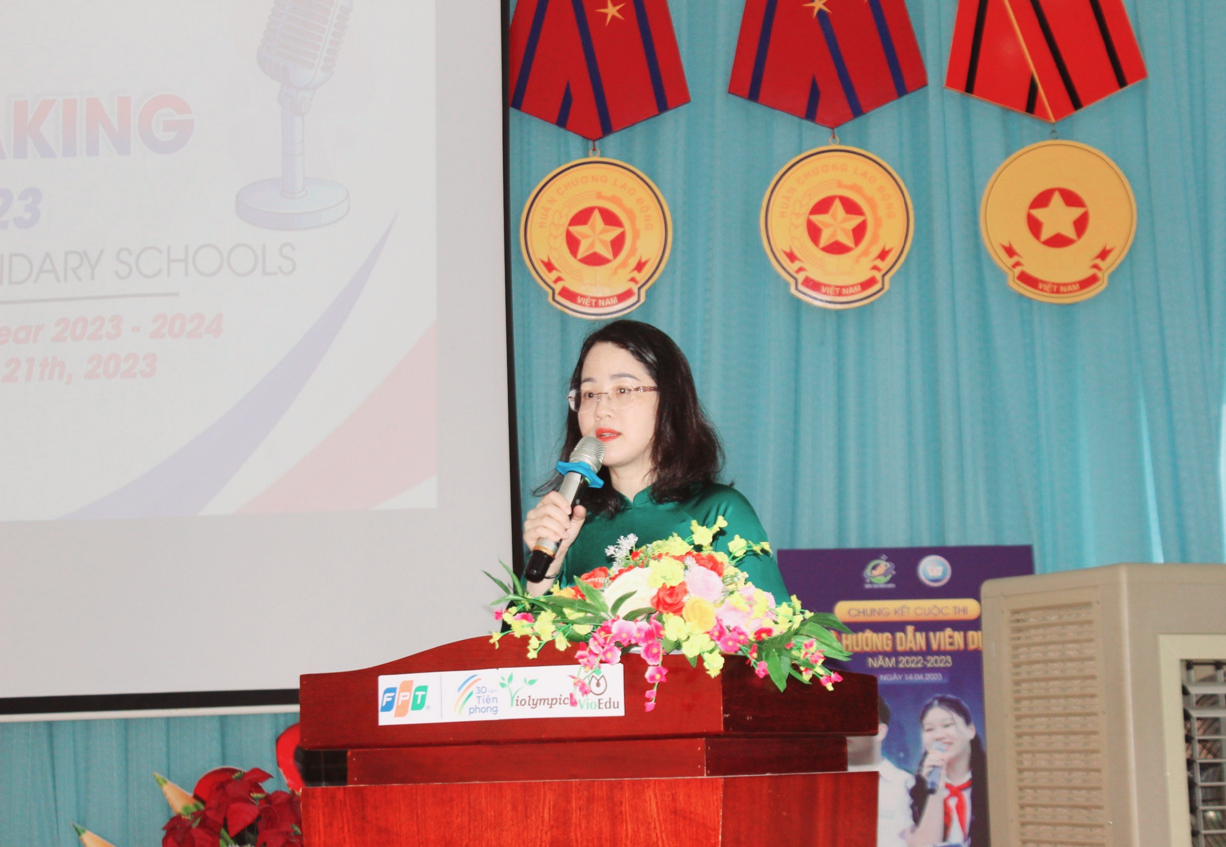 Bà Nguyễn Thị Lan Hương phát biểu khai mạc hội thi.