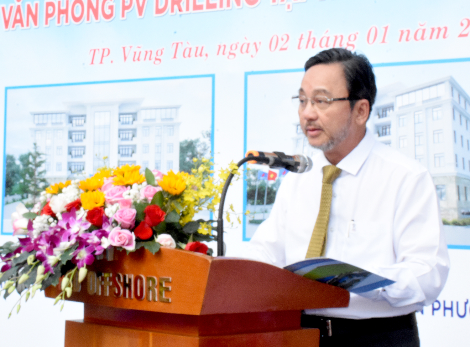 Ông Phạm Văn Triêm. Chủ tịch HĐQT Công ty CP đầu tư và xây dựng Tân Phước Thịnh phát biểu tại lễ động thổ khởi công dự án Toà nhà 
