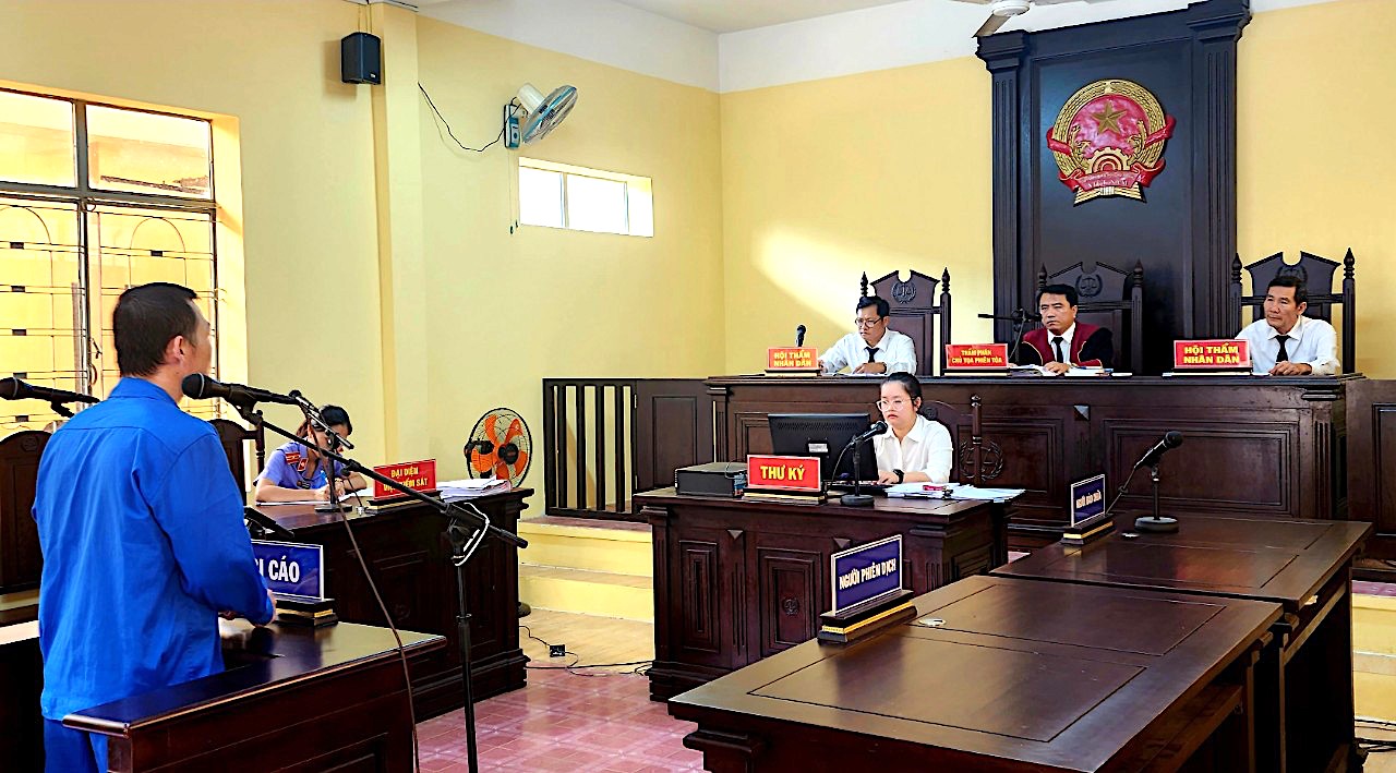 Toàn cảnh phiên xét xử.