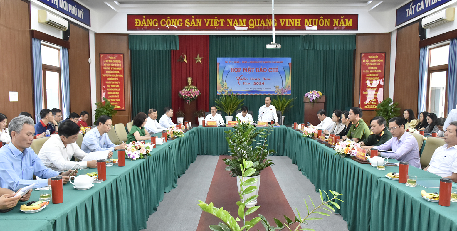 Quang cảnh buổi họp mặt các cơ quan báo chí 
