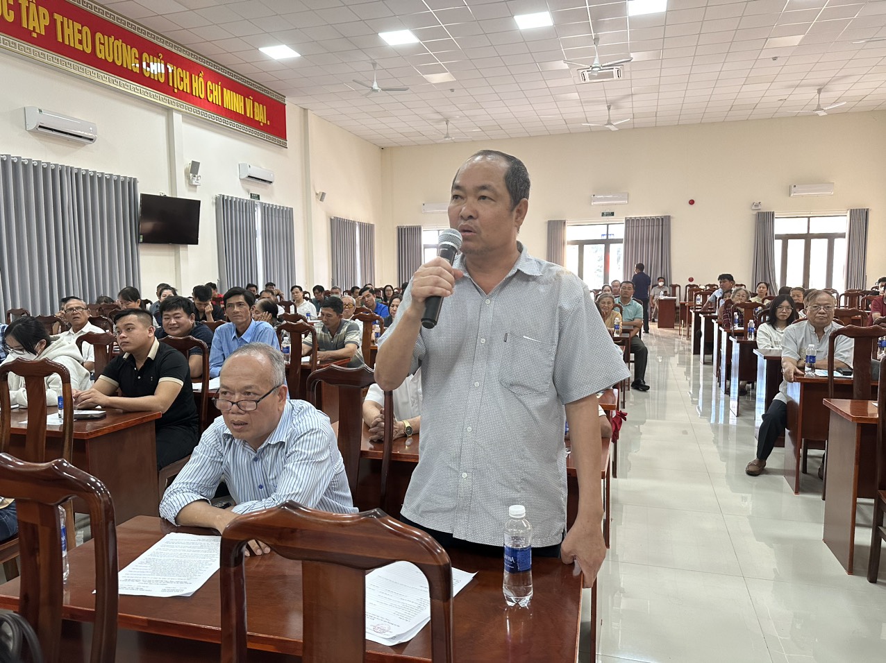 Người dân xã Hòa Long bày tỏ mong muốn các cấp chính quyền quan tâm,  bố trí nơi ở mới ngang bằng hoặc cao hơn nơi ở cũ.