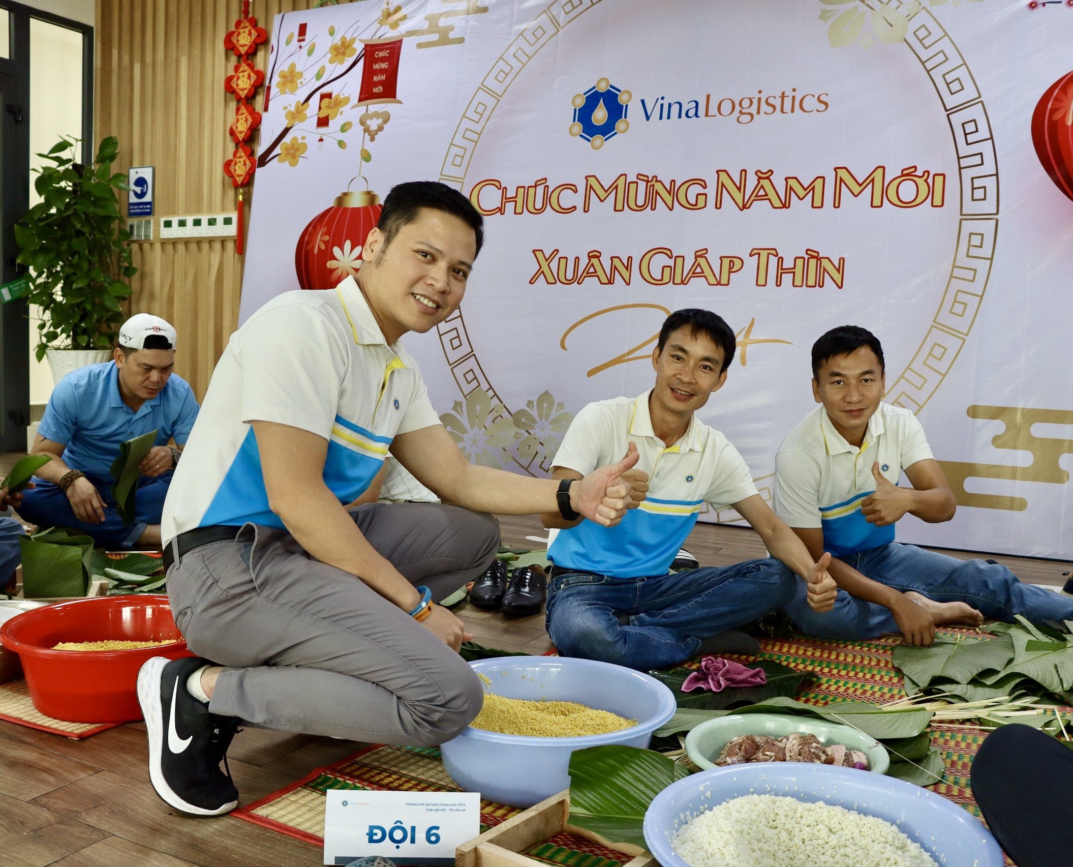 Cảng Dịch vụ tổng hợp Hưng Thái tổ chức thi gói bánh chưng