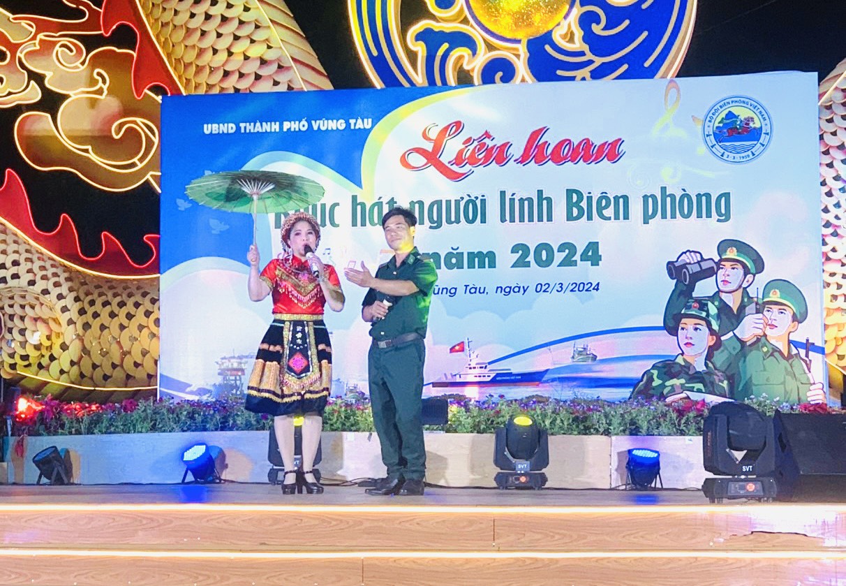 Tiết mục song ca trong chương trình 
