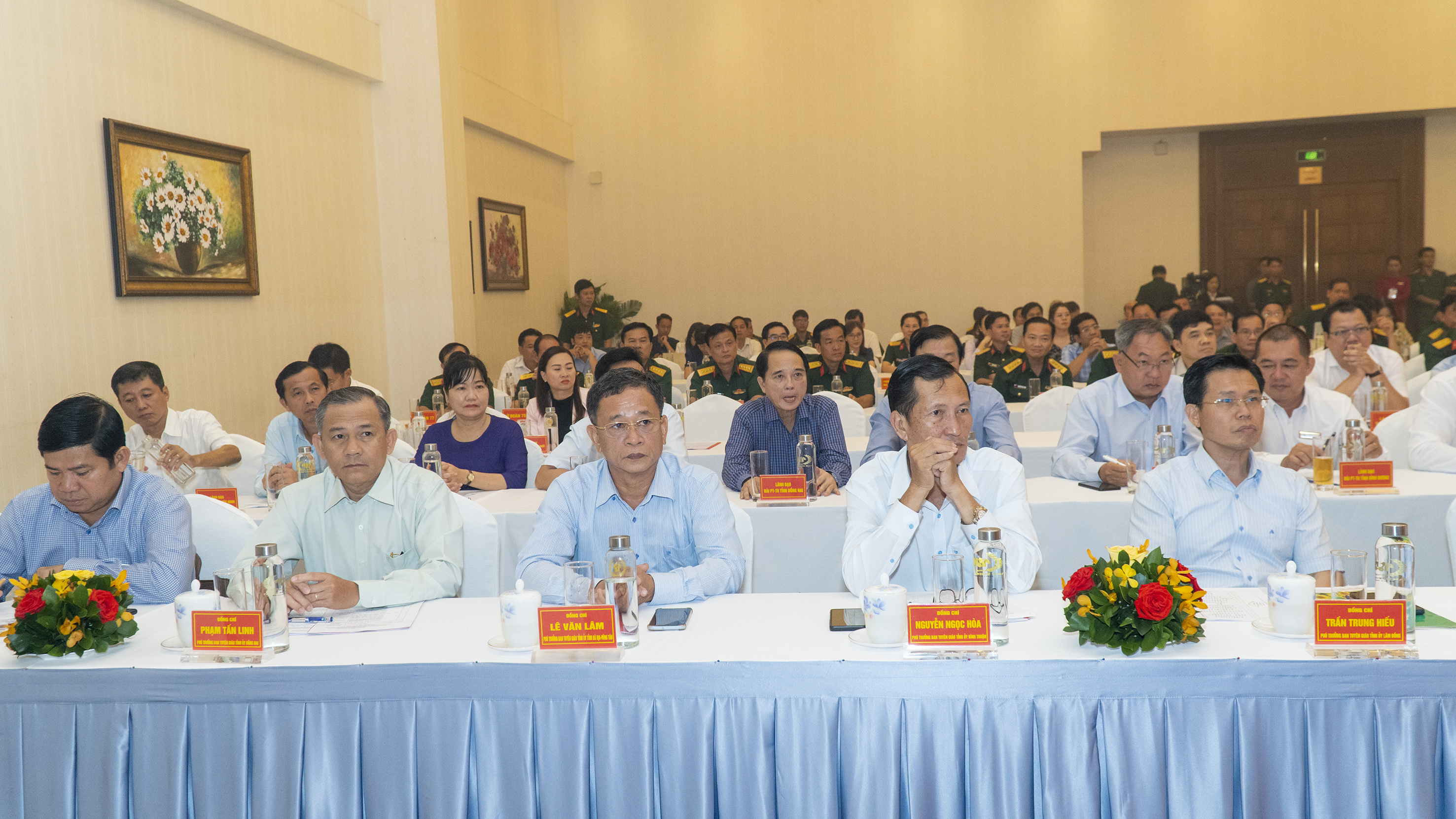 Lãnh đạo Ban Tuyên giáo các tỉnh, thành cùng các đại biểu tham dự chương trình gặp mặt.