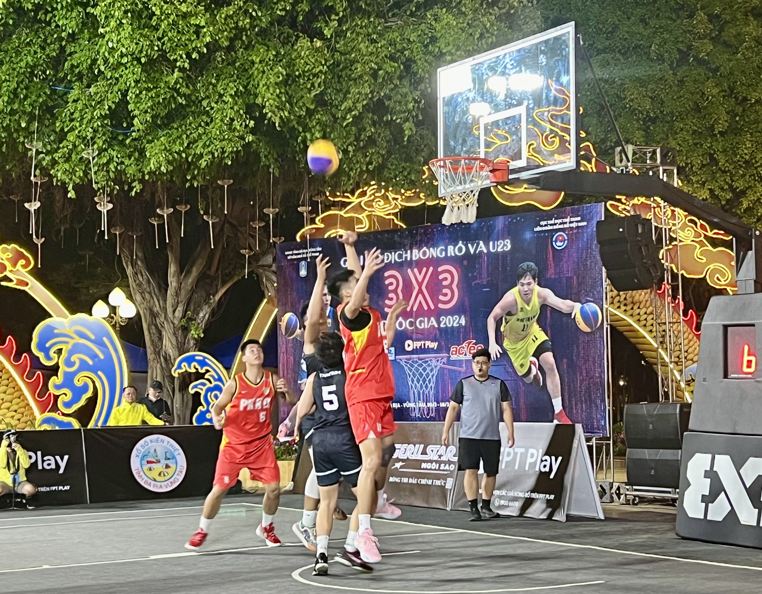 Các VĐV thi đấu tại giải vô địch bóng rổ quốc gia và U23 guốc gia