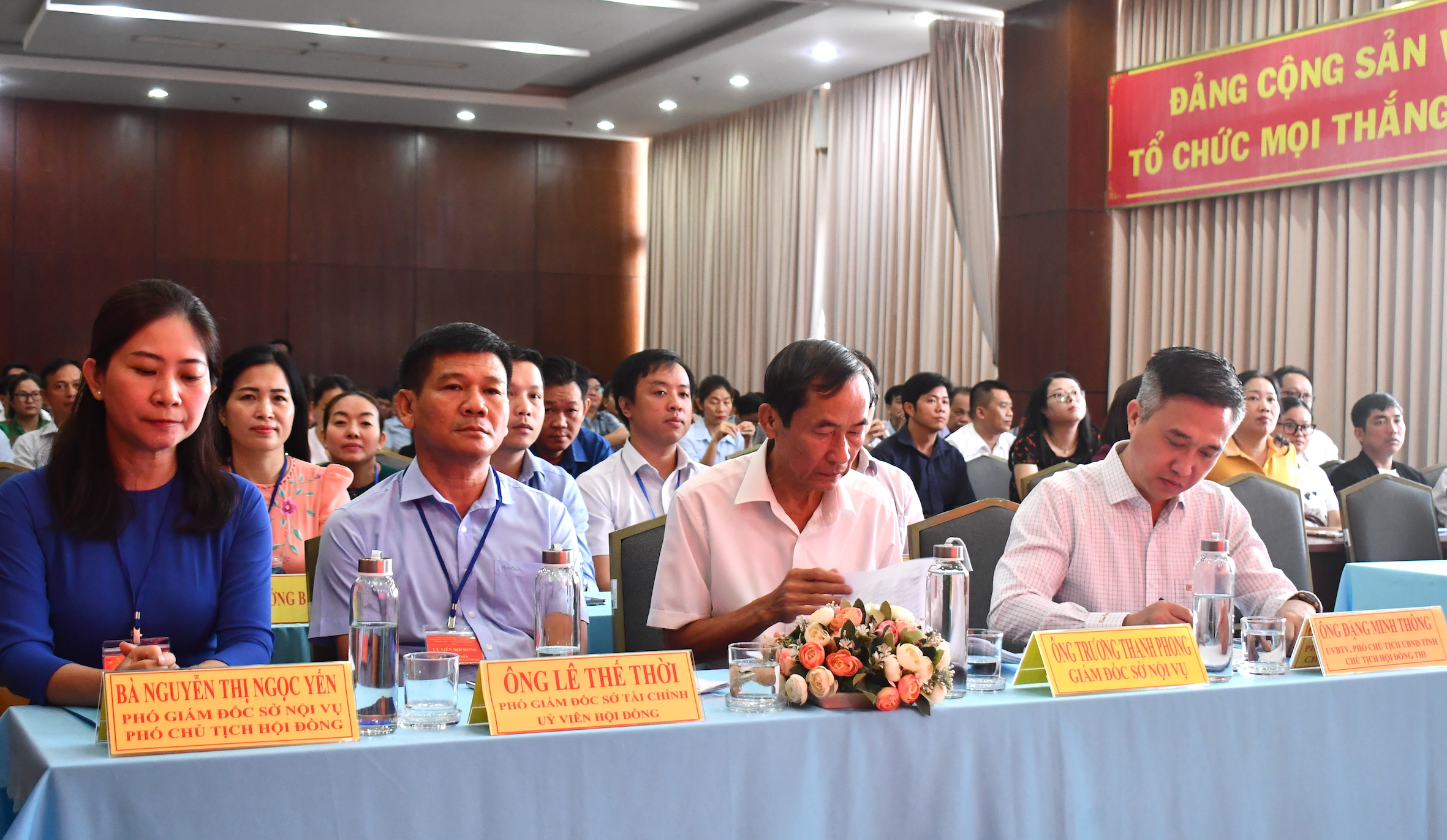 Các đại biểu tham dự khai mạc kỳ thi nâng ngạch công chức năm 2023.
