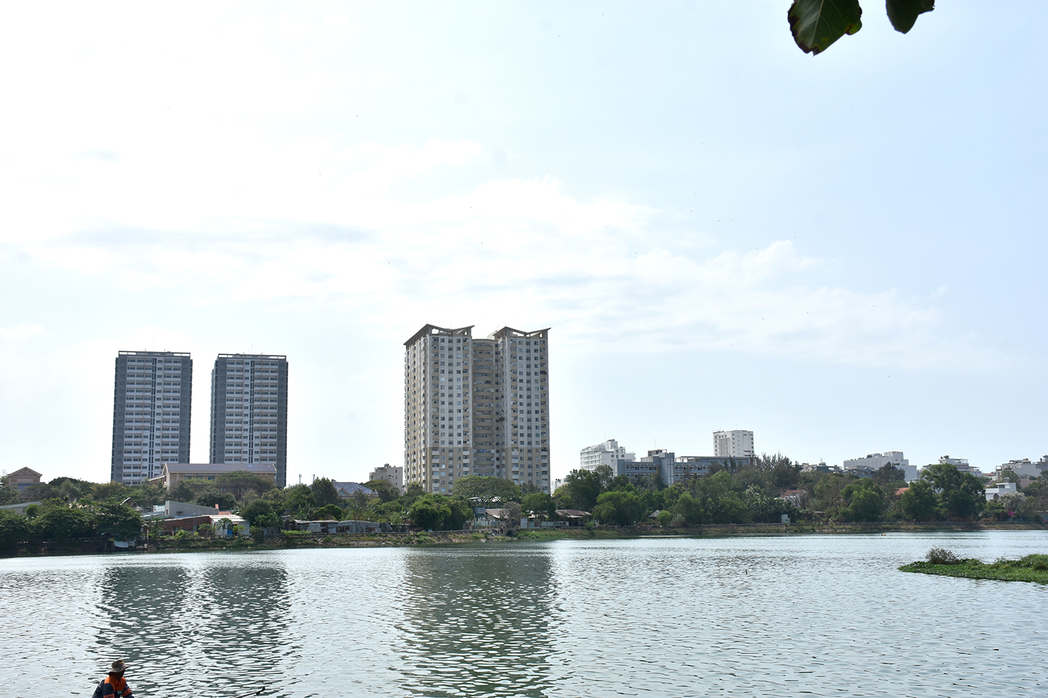 Hồ Bàu Sen là hồ điều hòa lớn của TP.Vũng Tàu, vì vậy, cần phải được nạo vét, cải tạo và chỉnh trang.