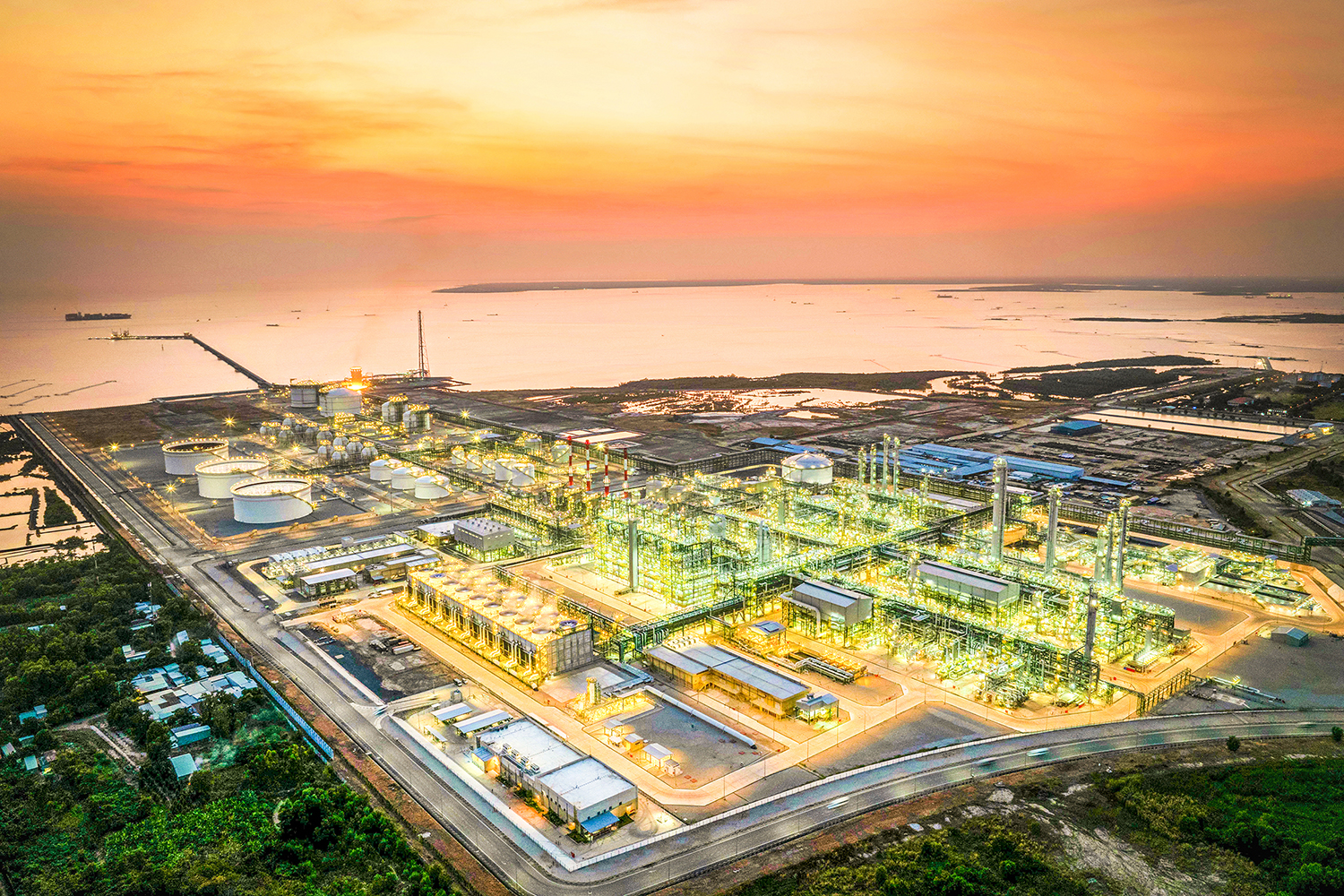 Dự án hóa dầu miền Nam. Ảnh: NGỌC KHỞI