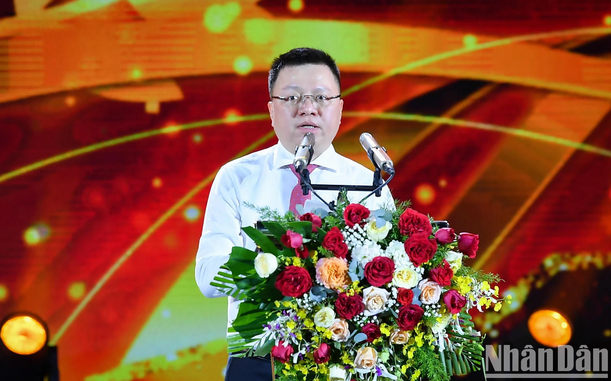 Ủy viên Trung ương Đảng, Tổng Biên tập Báo Nhân Dân, Phó Trưởng Ban Tuyên giáo Trung ương, Chủ tịch Hội Nhà báo Việt Nam Lê Quốc Minh phát biểu khai mạc chương trình.