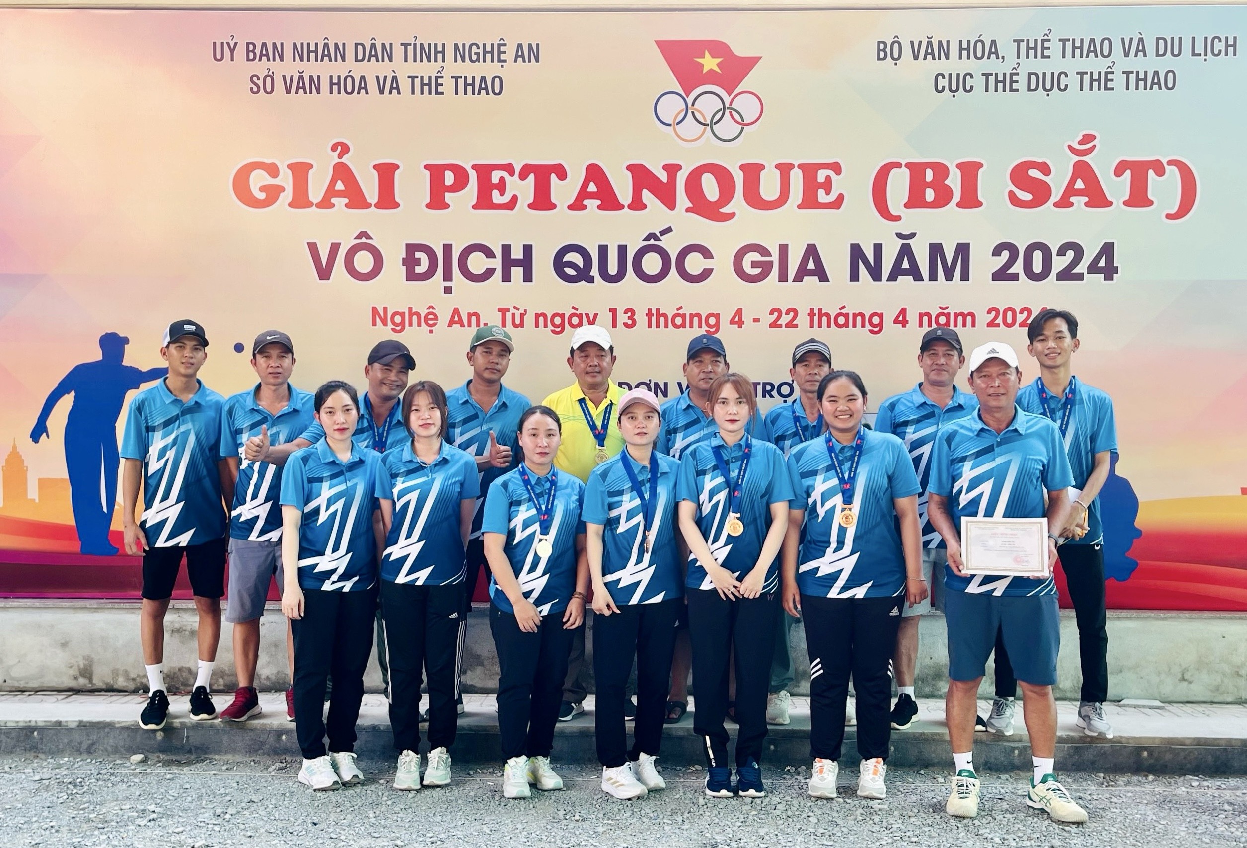 Đoàn Bà Rịa - Vũng Tàu tham gia thi đấu tại Bi sắt vô địch quốc gia.