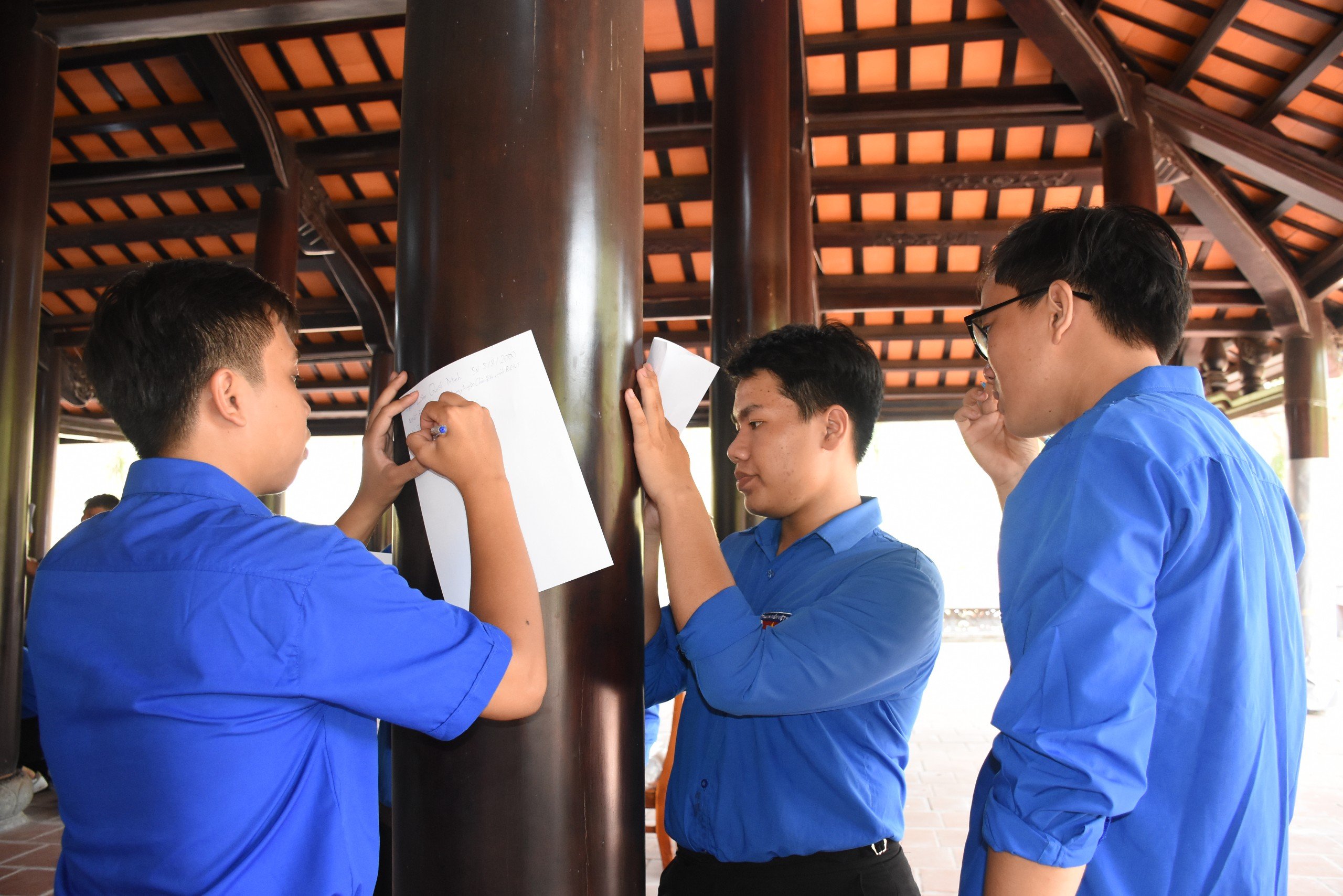 Cán bộ Hội tham gia hoạt động nhóm về các nội dung của chuyên đề.