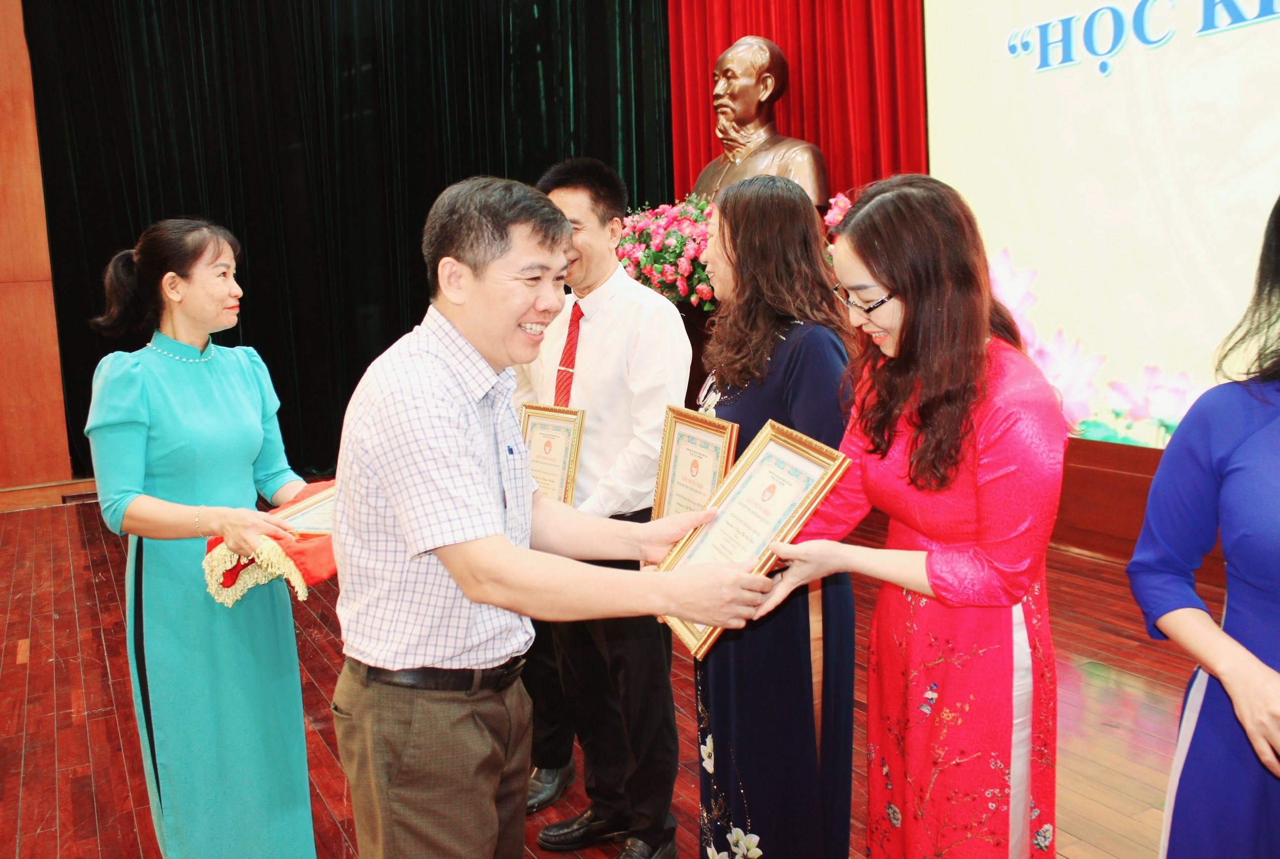 Ông Nguyễn 