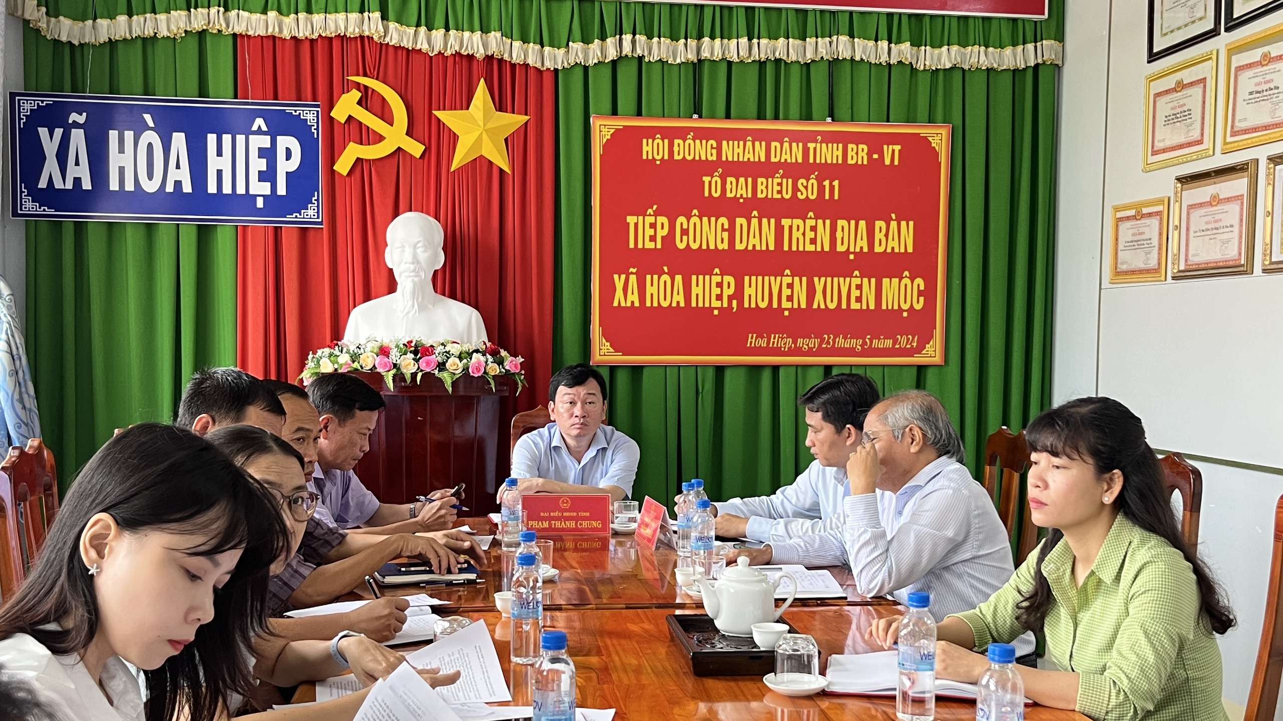Tổ đại biểu số 11 HĐND tỉnh có buổi tiếp công dân tại UBND xã Hòa Hiệp, huyện Xuyên Mộc.