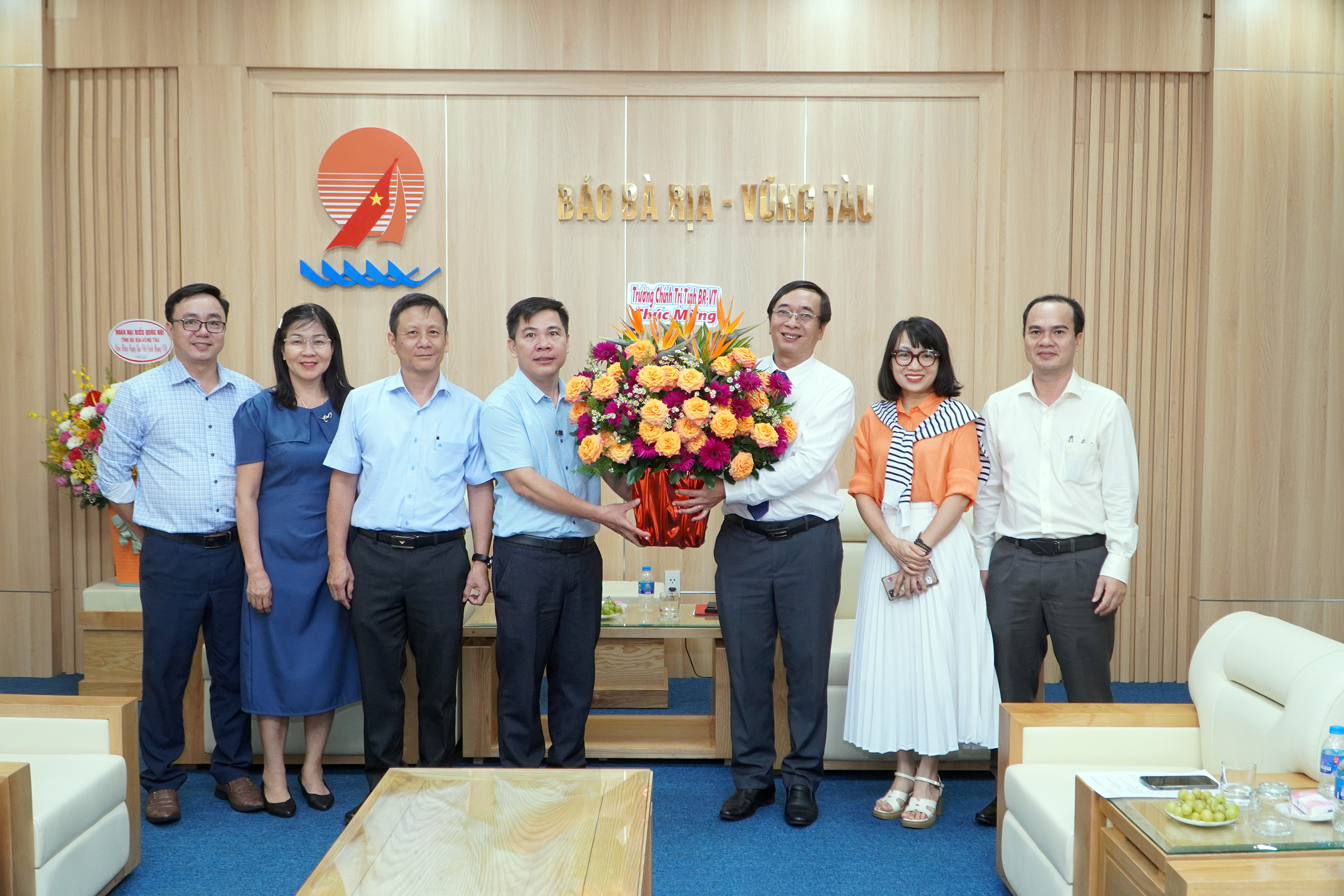 thăm, chúc mừng Báo Bà Rịa-Vũng Tàu.