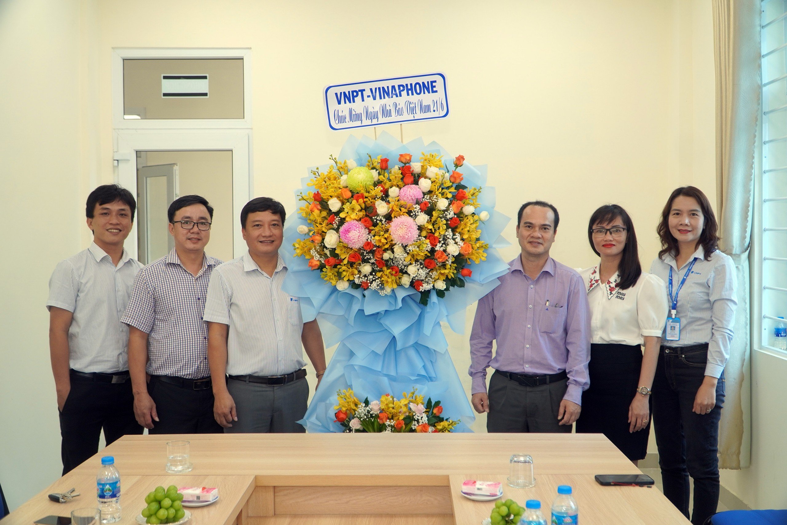 Lãnh đạo VNPT Vinaphone tỉnh thăm, chúc mừng Báo Bà Rịa-Vũng Tàu.