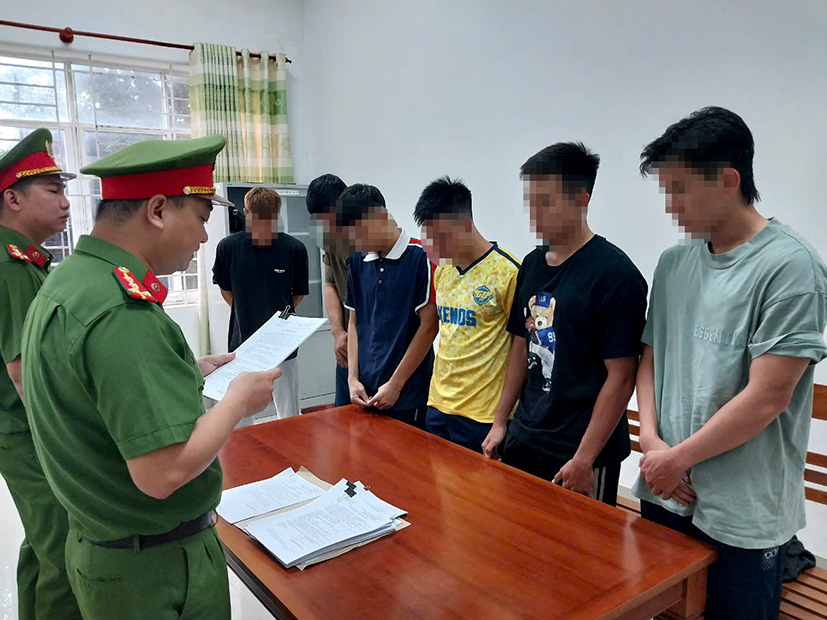 Các đối tượng trong vụ án bán độ bị Cơ quan CSĐT Công an tỉnh khởi tố bắt giam.