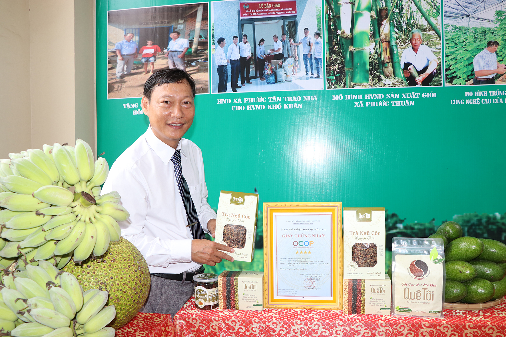 Các sản phẩm của Công ty TNHH Sản xuất thực phẩm Uyên Nguyên (xã Phước Tân) được Hội Nông dân huyện Xuyên Mộc hỗ trợ đưa lên sàn thương mại điện tử.