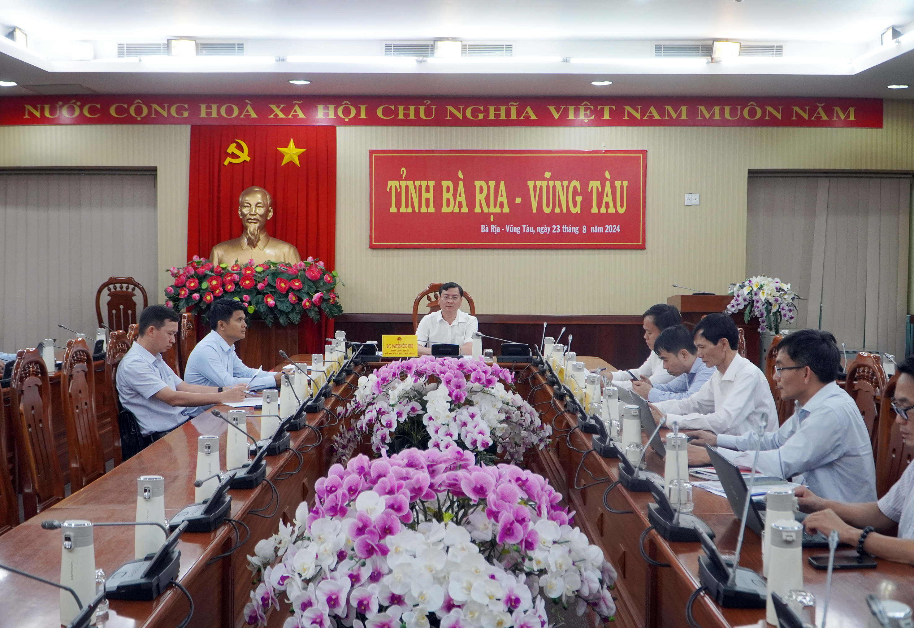 Phó Chủ tịch UBND tỉnh Nguyễn Công Vinh tham dự phiên họp tại điểm cầu tỉnh Bà Rịa-Vũng Tàu.