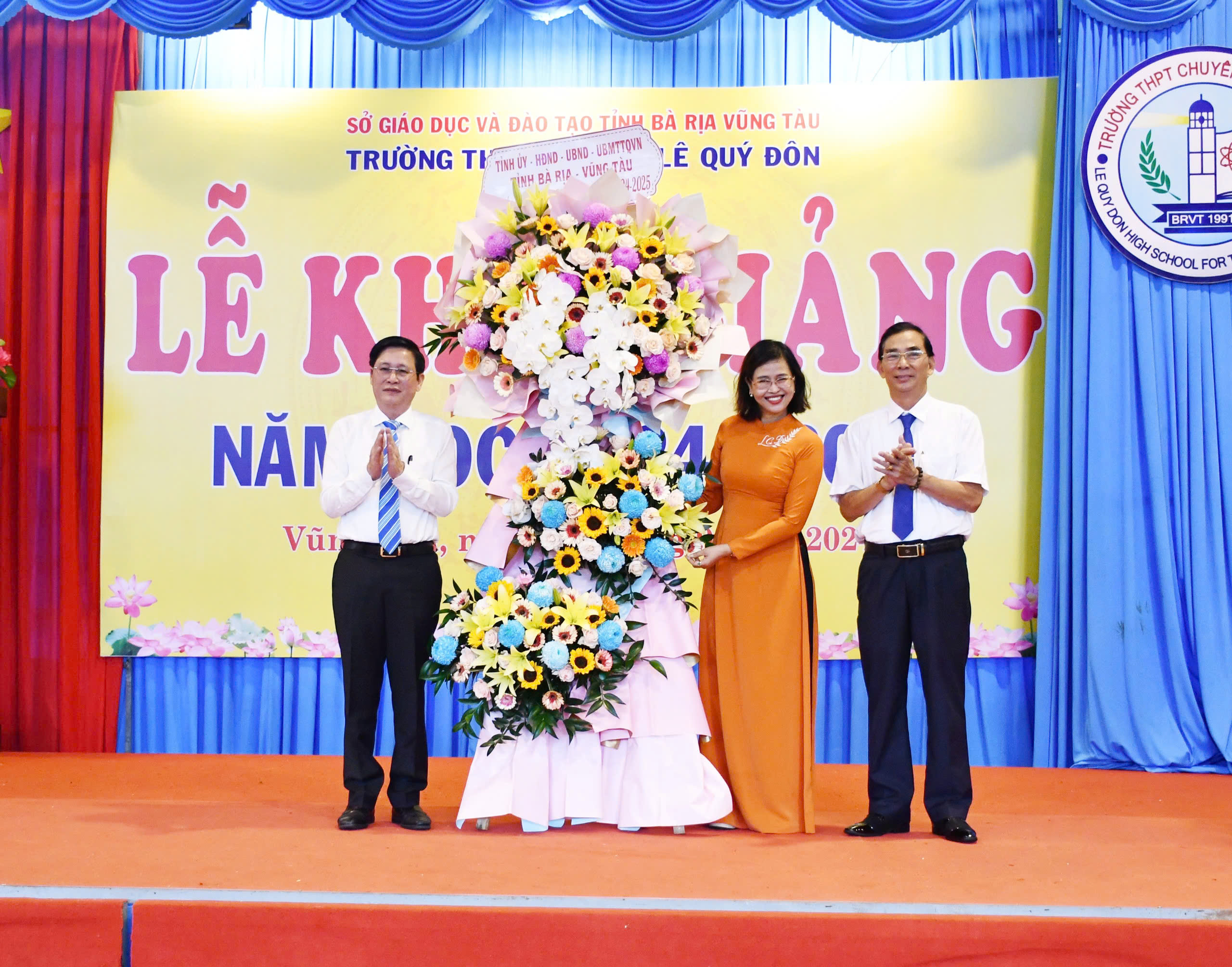 Ông Lê Ngọc Khánh,