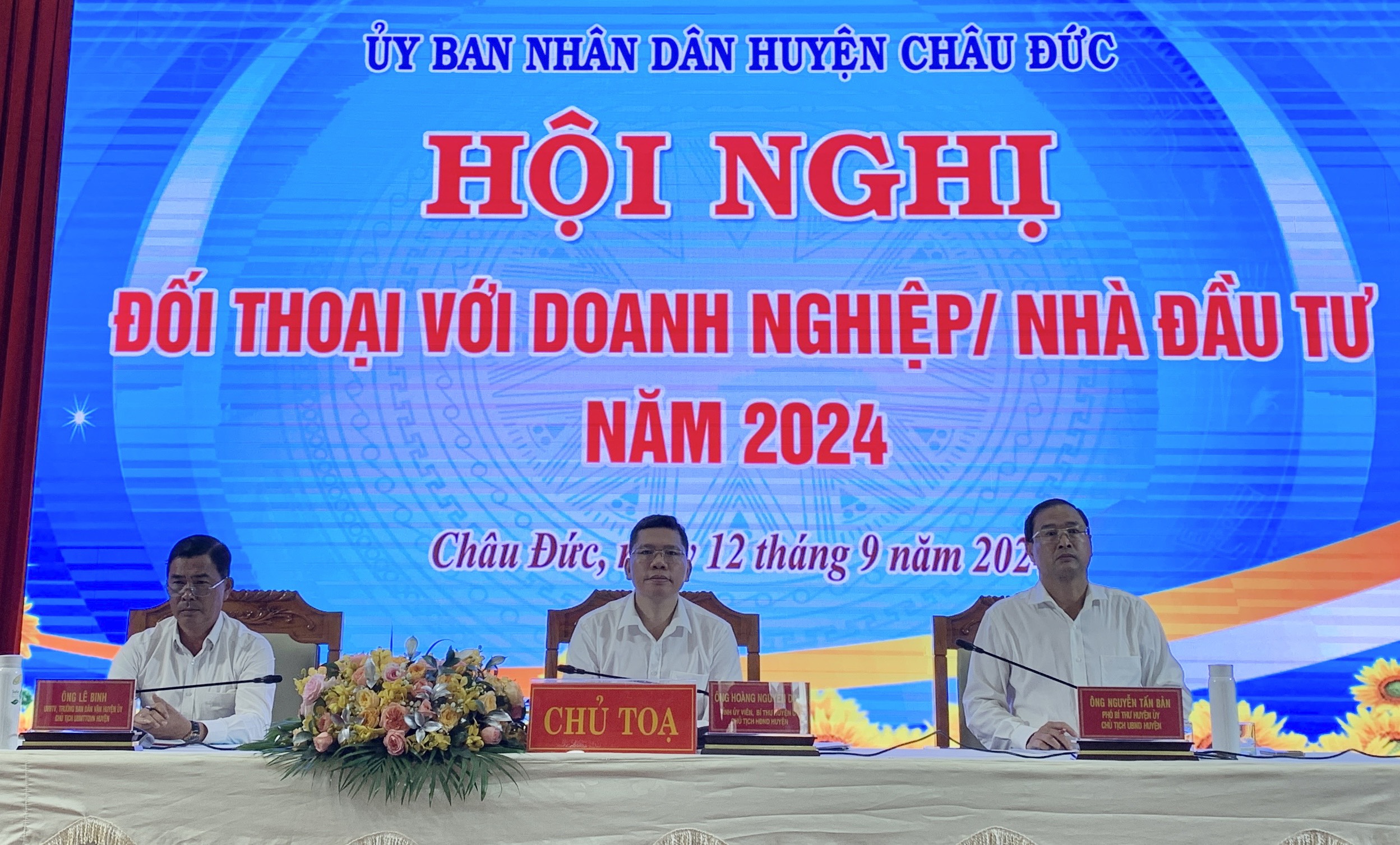Lãnh đạo huyện Châu Đức đối thoại với DN, nhà đầu tư trên địa bàn huyện. 