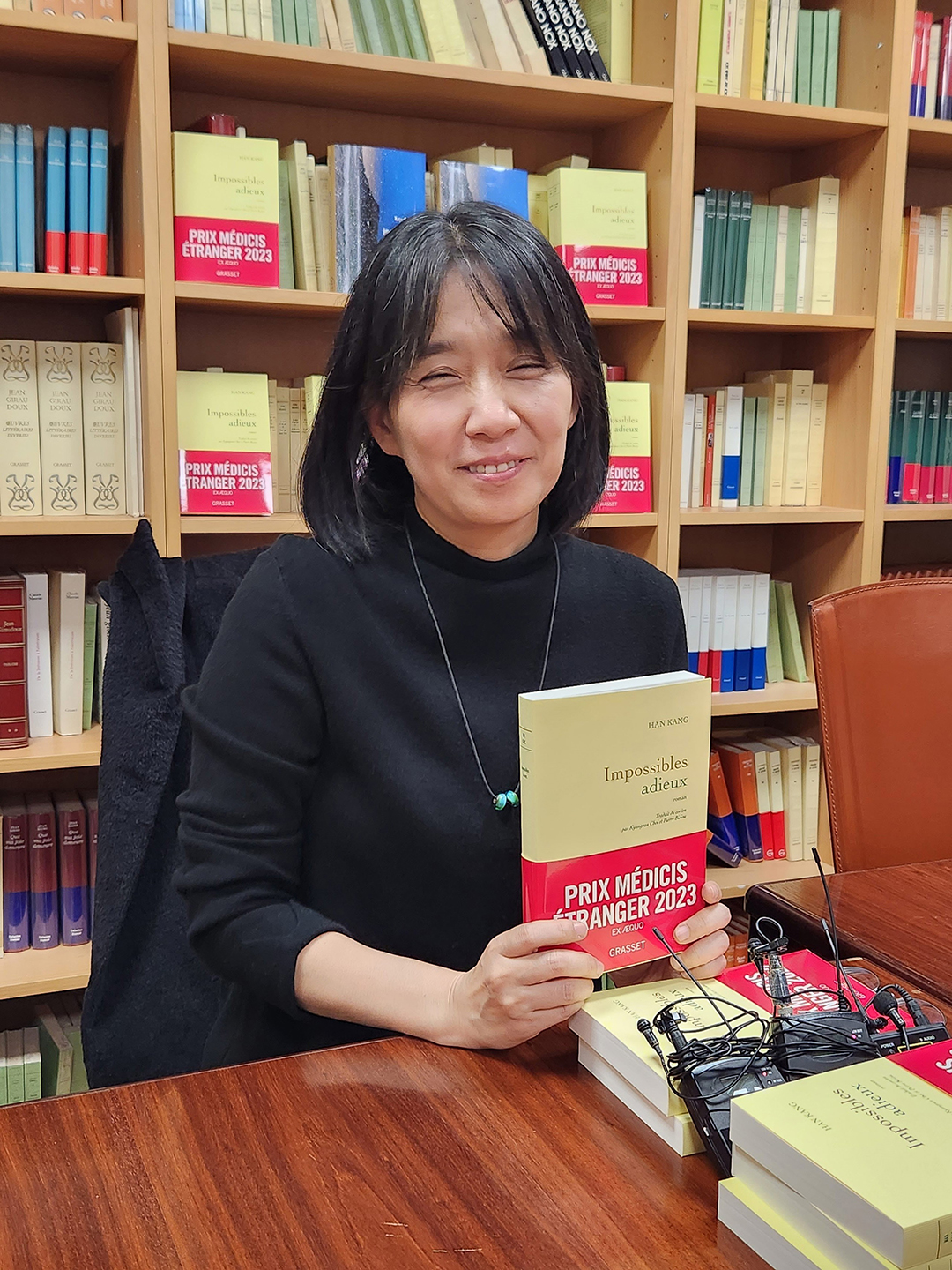 Nữ nhà văn người Hàn Quốc  Han Kang.