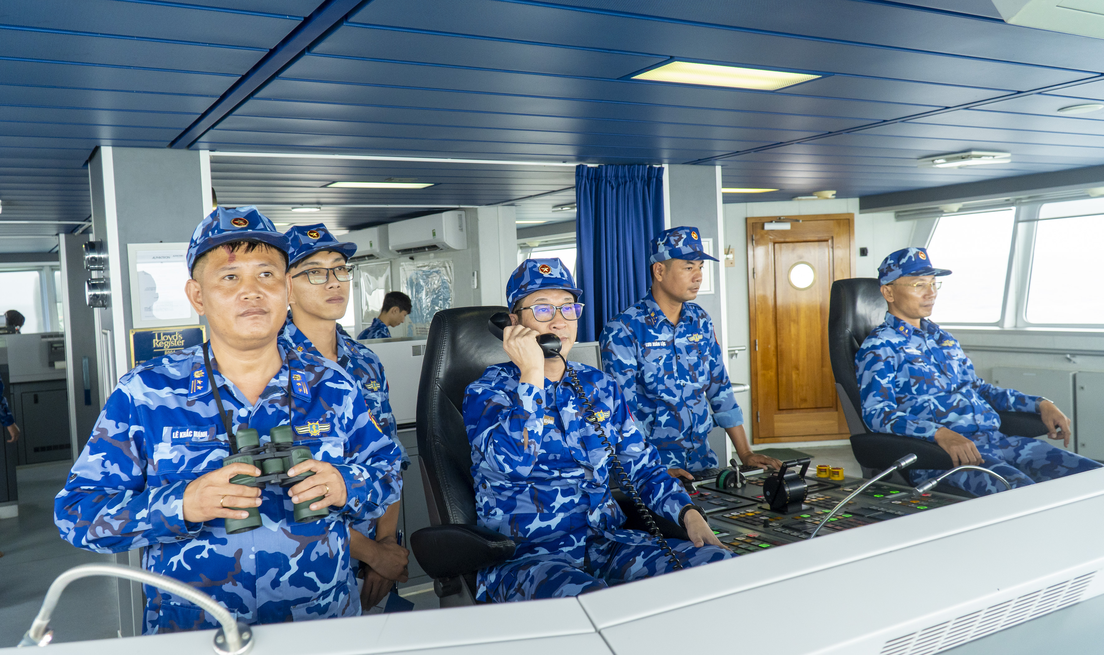 Đại tá Nguyễn Minh Khánh, Phó Tư lệnh, Tham mưu trưởng Bộ Tư lệnh Vùng Cảnh sát biển 3 chỉ huy chung đợt luyện tập trung.