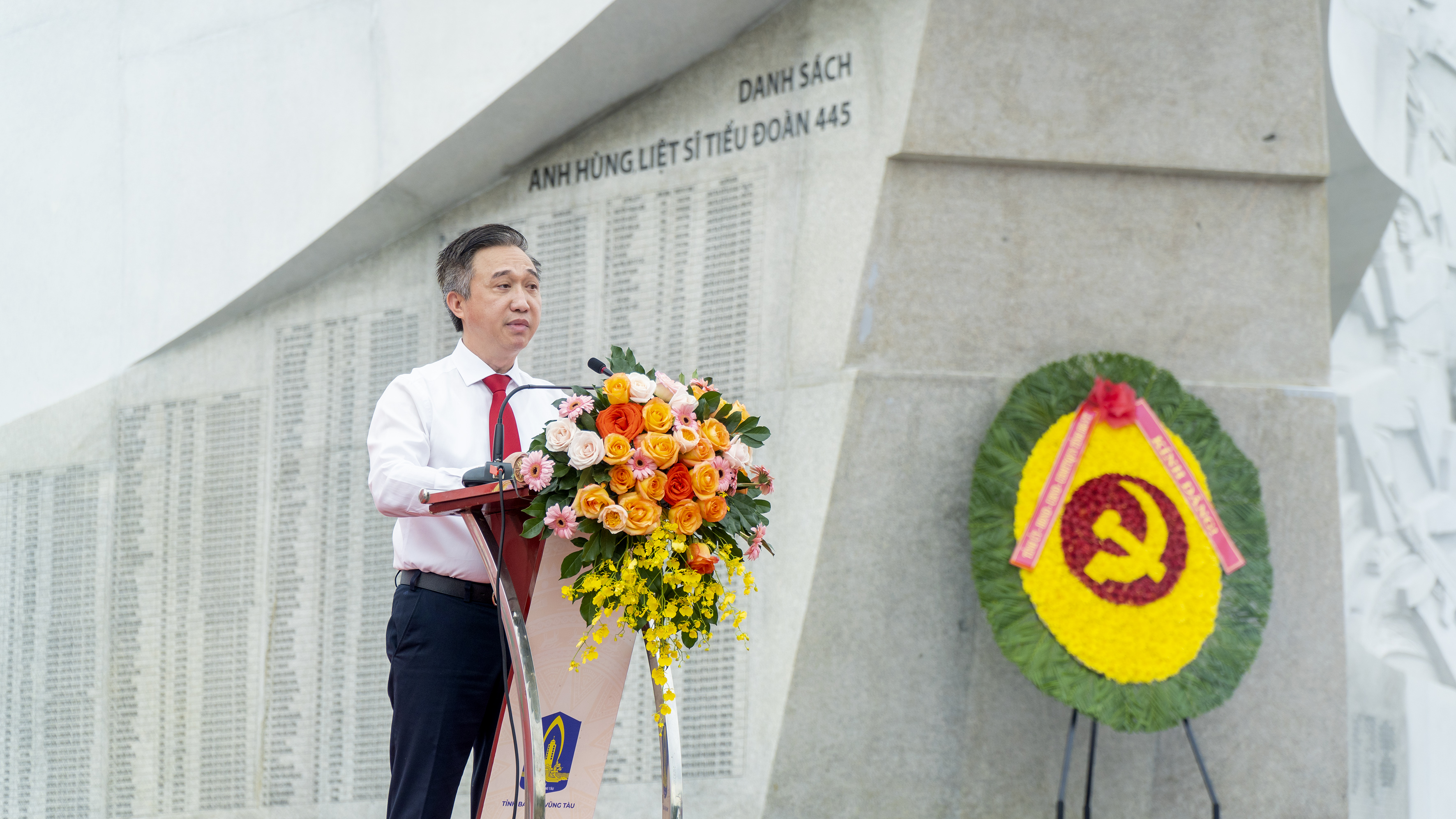 Ông Đặng Minh Thông, Phó Chủ tịch UBND tỉnh phát biểu tại buổi lễ.