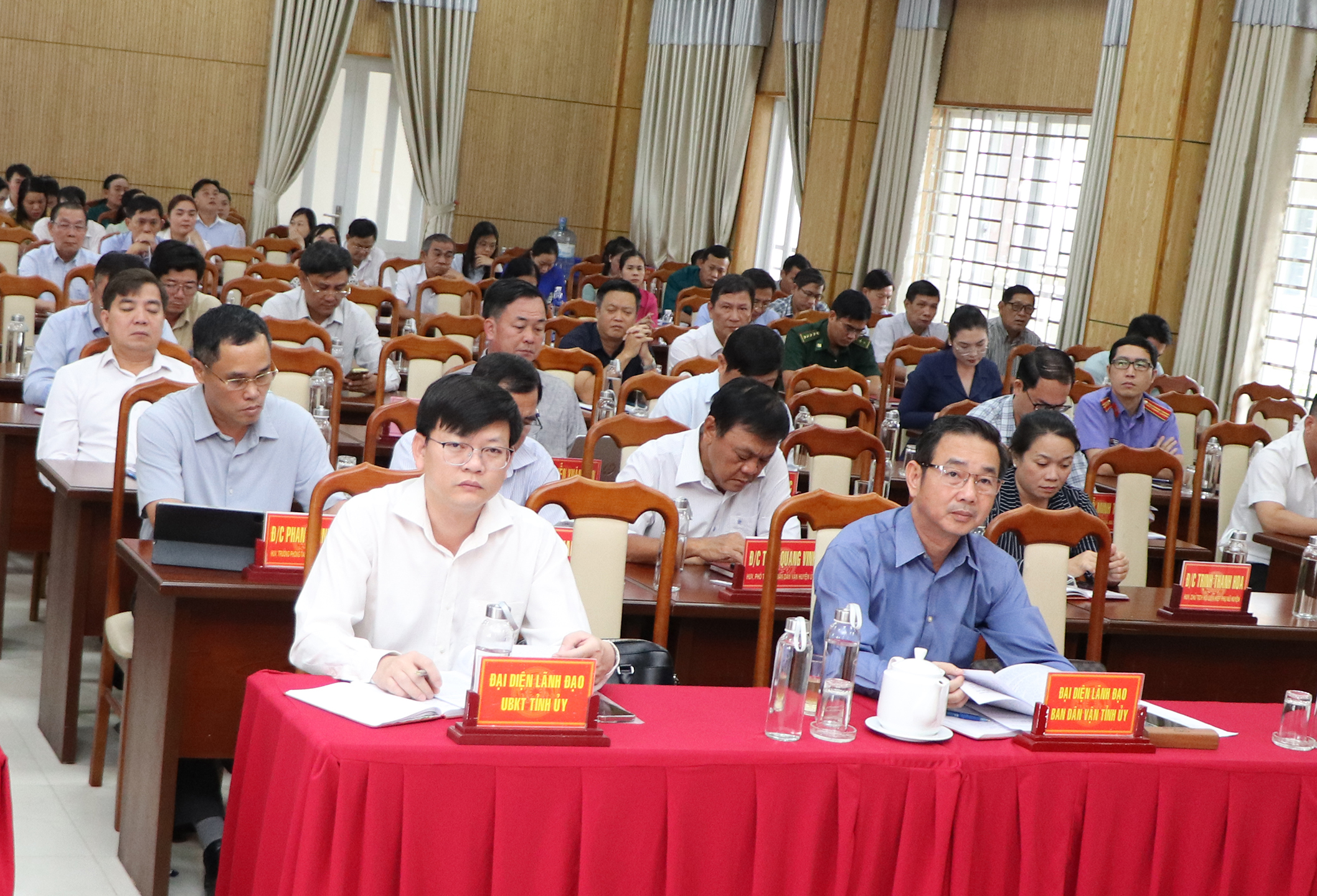 Ông Nguyễn Thái Bình, Phó Trưởng Ban Dân vận Tỉnh ủy đến dự hội nghị.