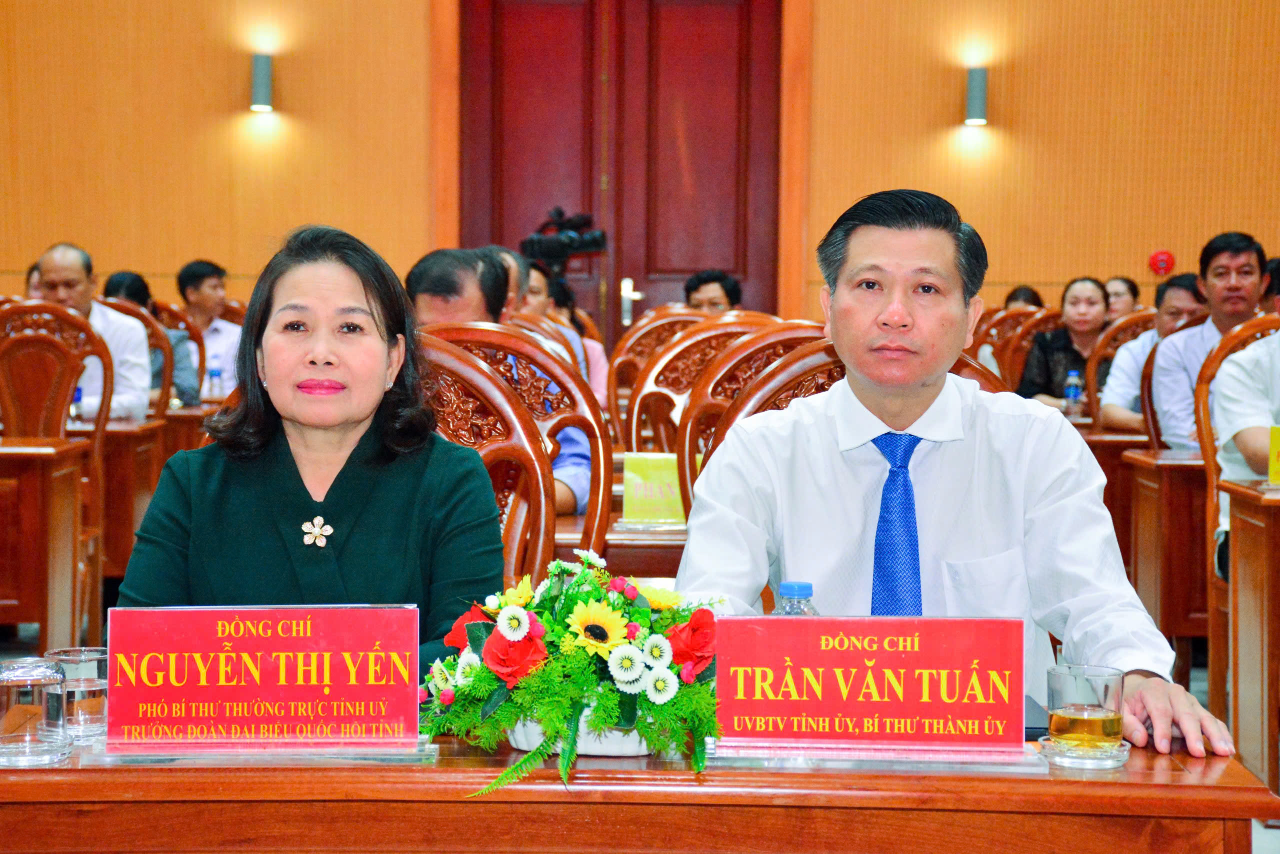Quang cảnh hội nghị.