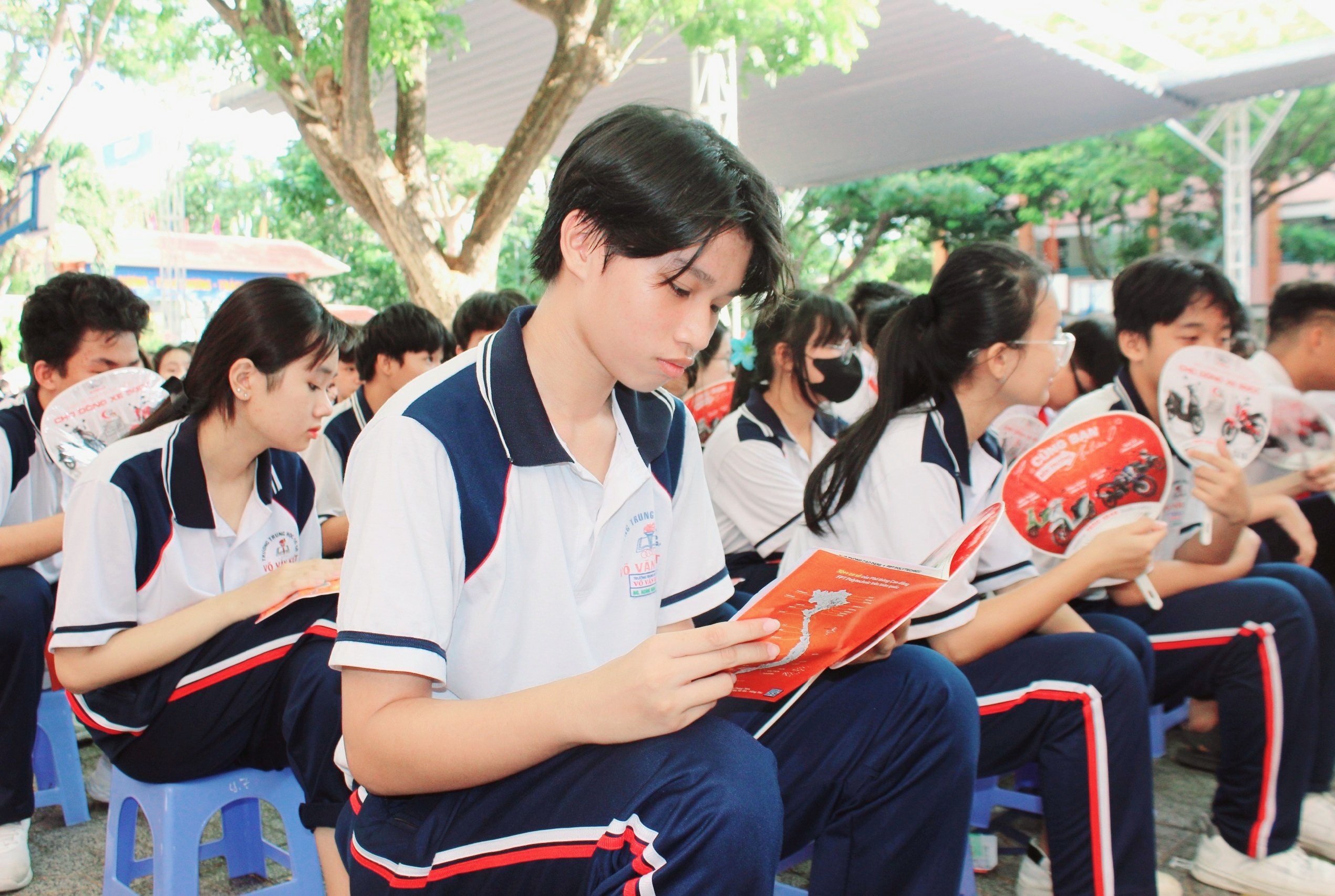HS Trường THCS Trần Phú (TP.Vũng Tàu) tham gia chương trình tư vấn hướng nghiệp.