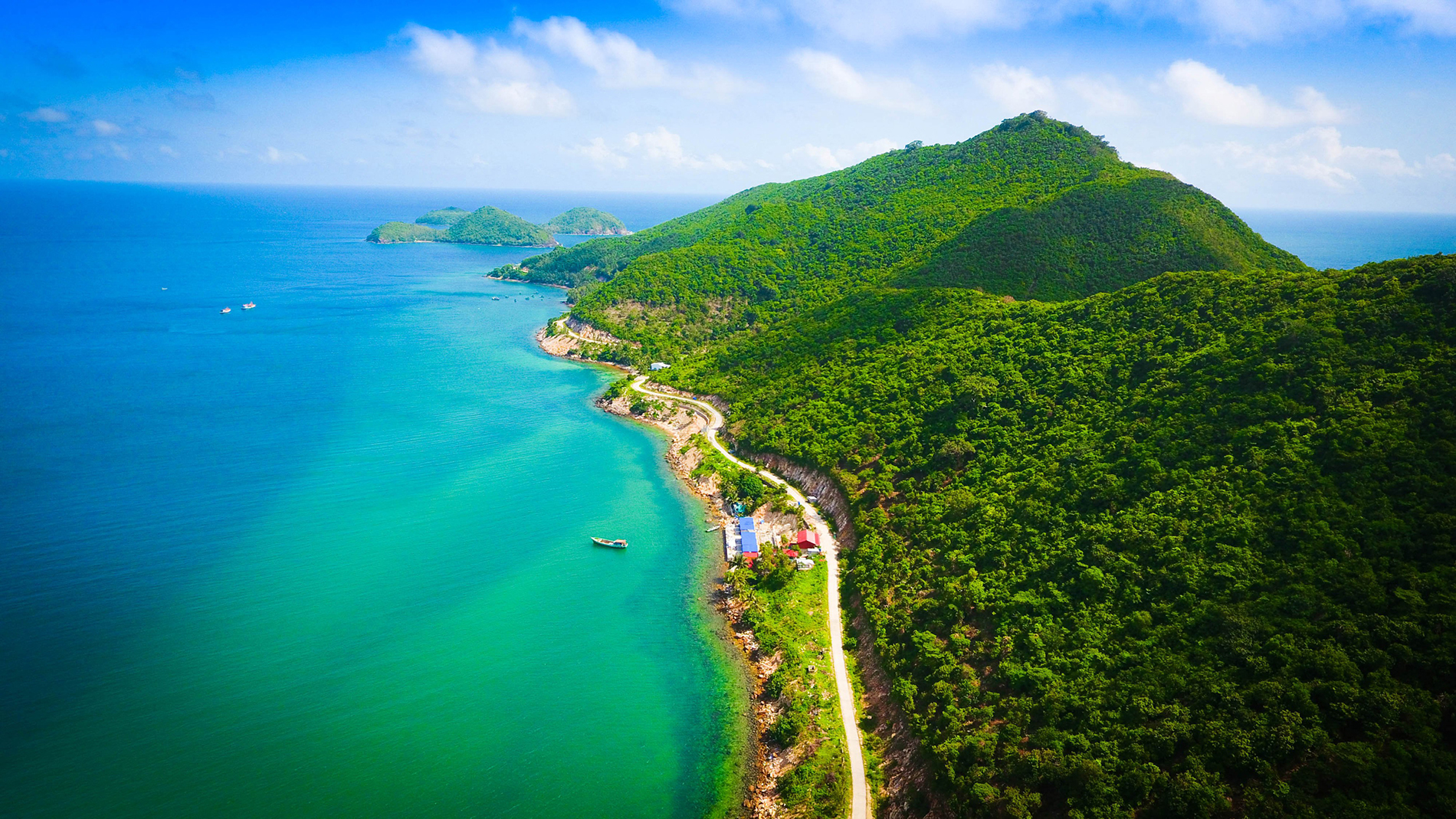 Đảo lớn Nam Du, một trong những điểm đến  thu hút du khách của Kiên Giang.