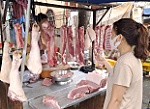 Giá heo tăng cao, người tiêu dùng đổi món