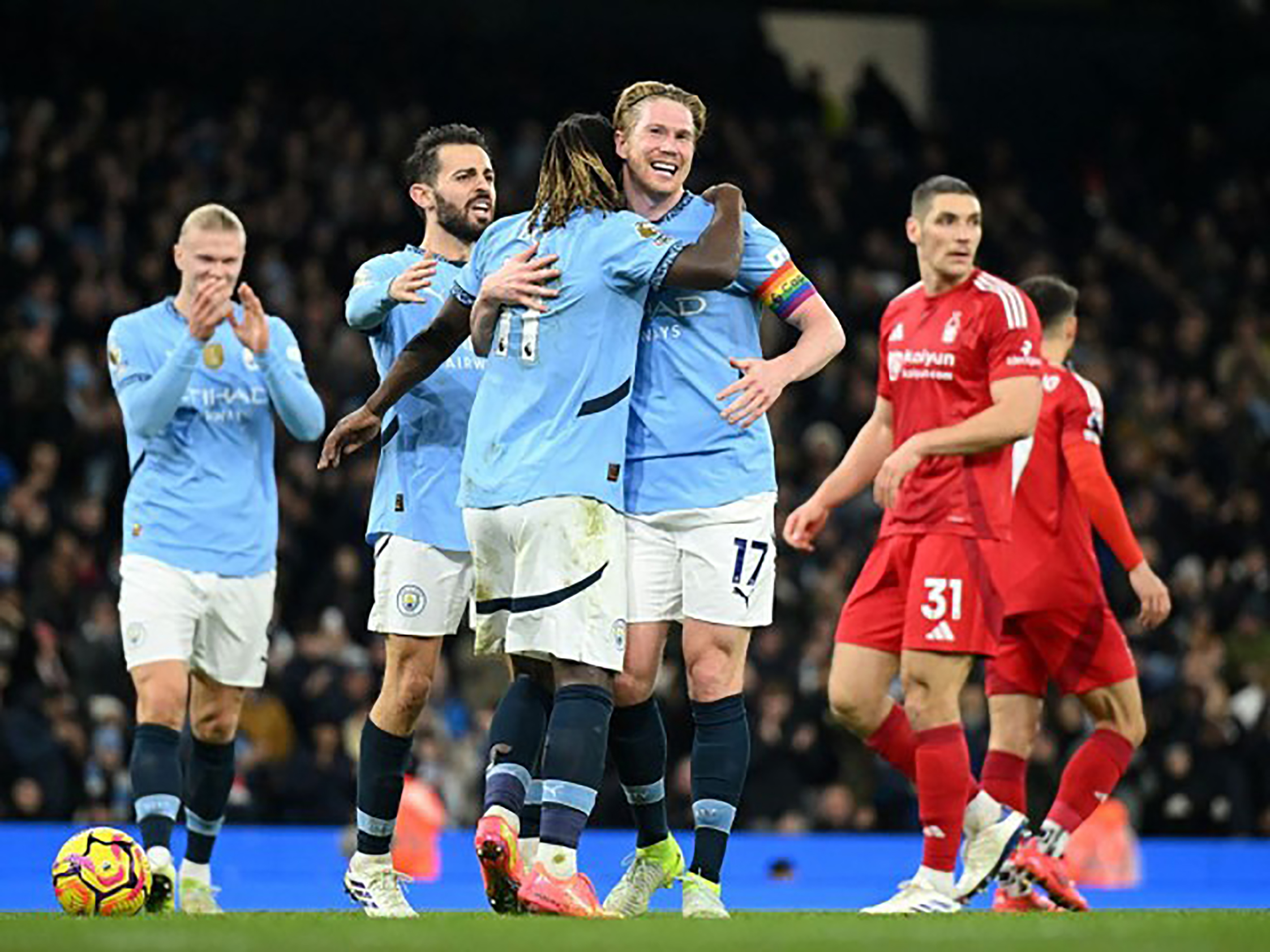 Man City cần thắng để đảm bảo vị trí trong Top 5.