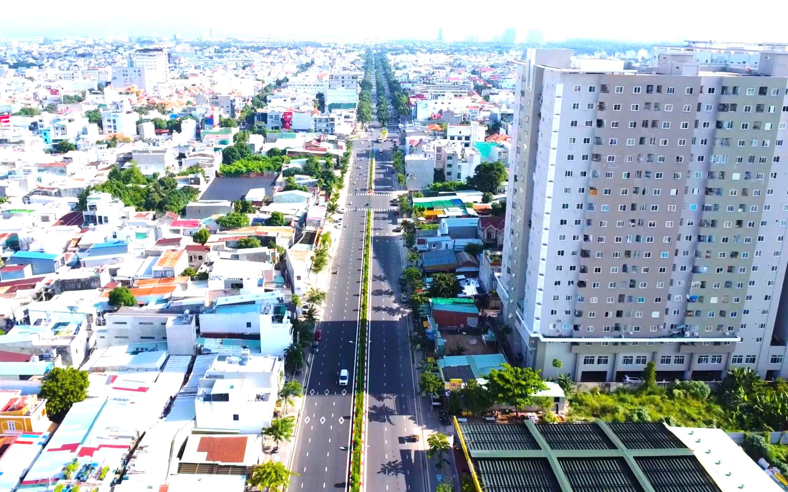 Đường Thống Nhất (nối dài), một trong những dự án phát triển hạ tầng giao thông lớn vừa hoàn thiện, tạo diện mạo khang trang cho đô thị Vũng Tàu.