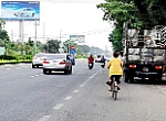 Cẩn trọng khi dừng, đỗ ô tô ven đường