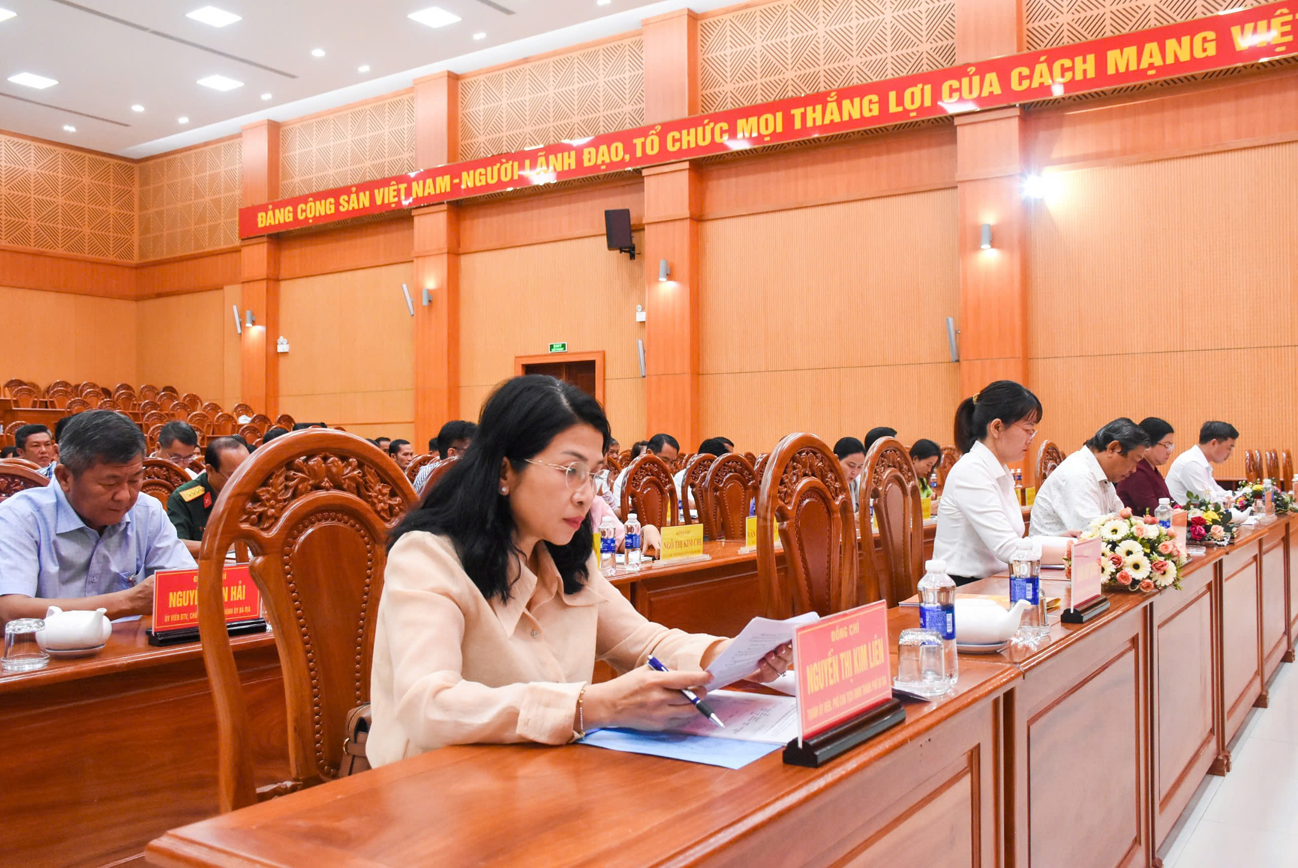 Đại biểu dự hội nghị.
