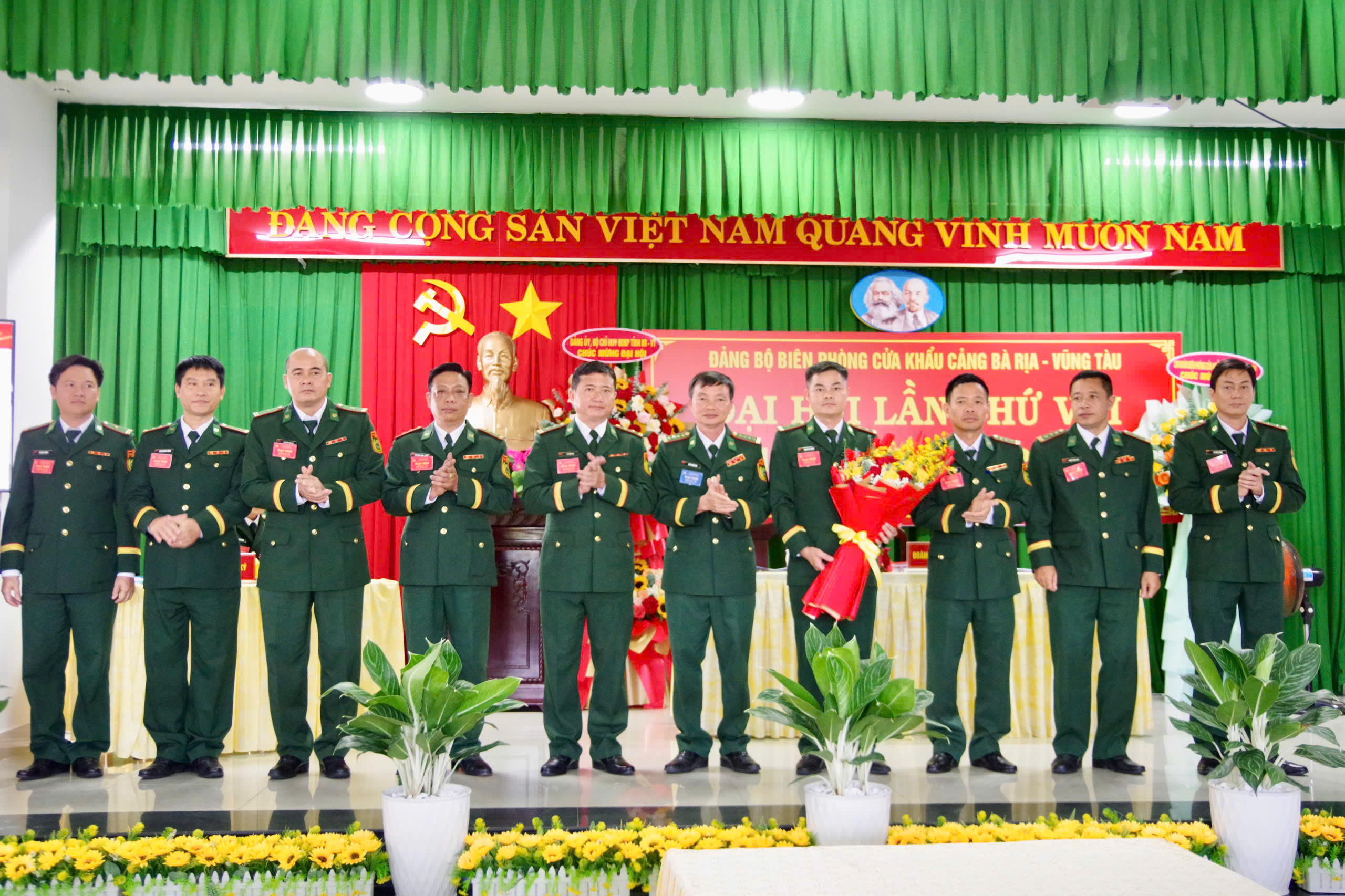 Đại hội đã bầu 9 đồng chí vào Ban chấp hành Đảng bộ Biên phòng cửa khẩu cảng Bà Rịa - Vũng Tàu khóa VIII, nhiệm kỳ 2025-2030