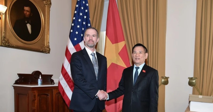 Phó Thủ tướng Hồ Đức Phớc gặp Đại diện Thương mại Mỹ Jamieson Greer.