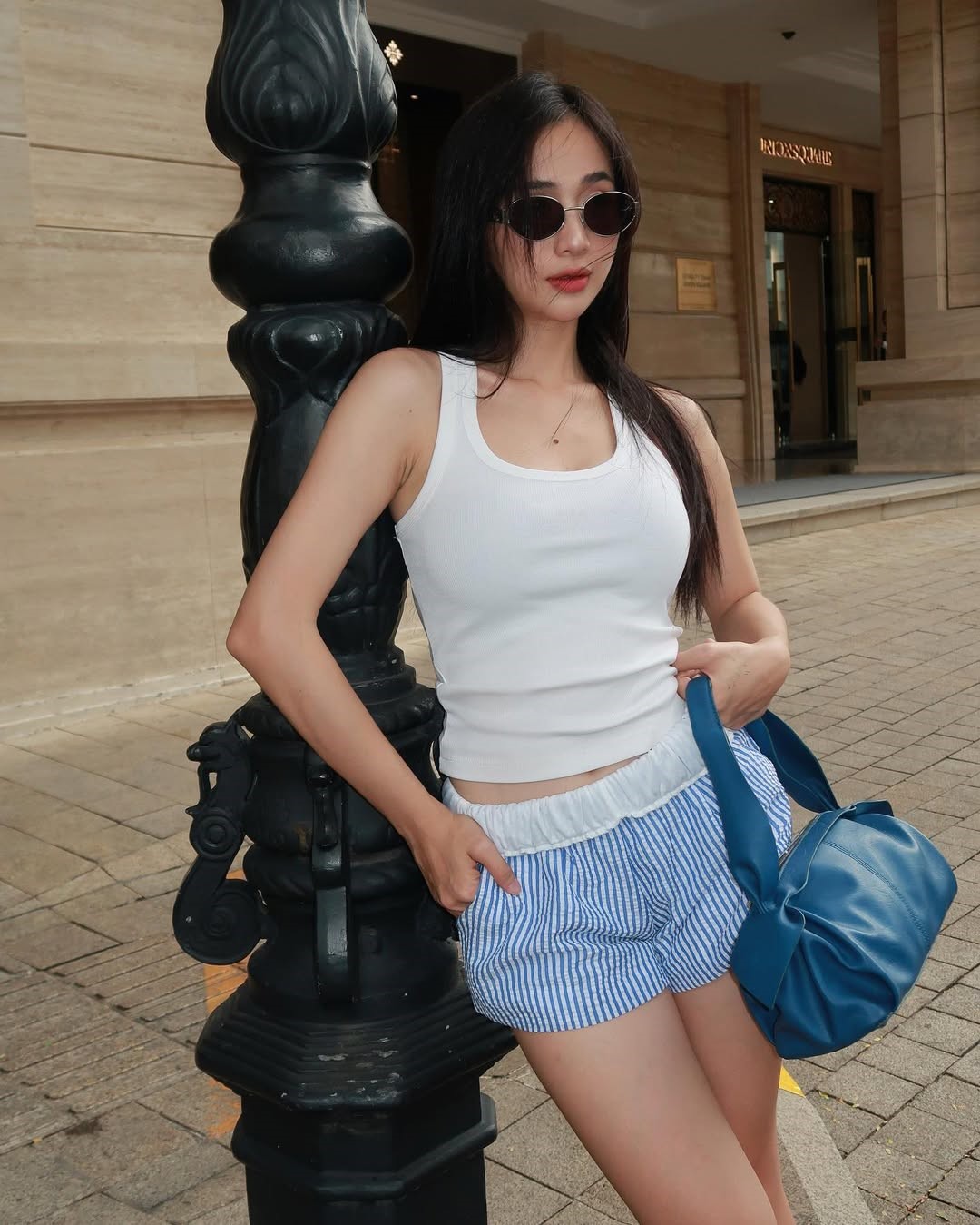 Nhan sắc xinh đẹp và phong cách lôi cuốn giúp A Nha được nhiều nhãn hàng “săn đón”.