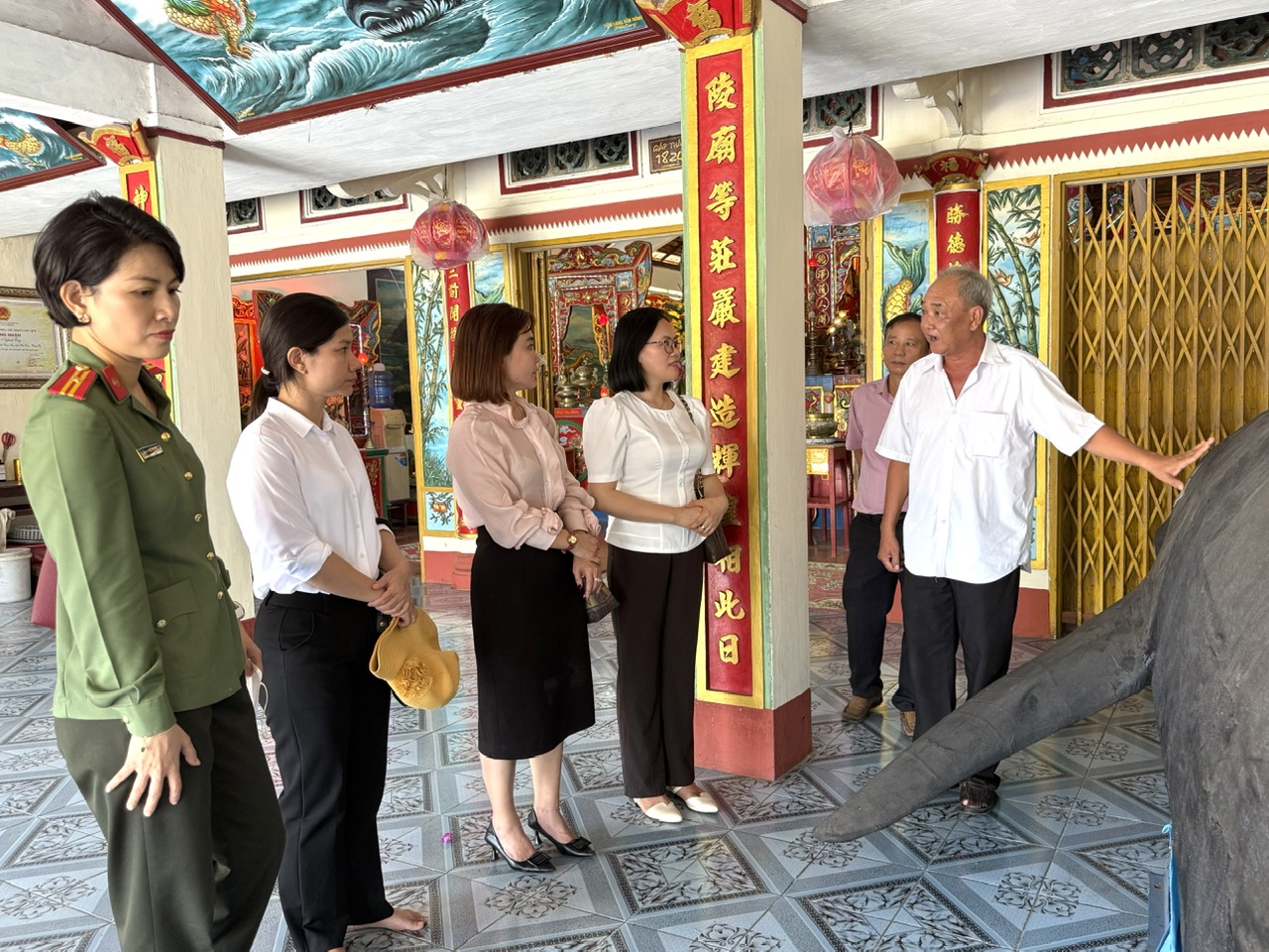 Đoàn kiểm tra khảo sát thực tế tại di tích Đình thần Thắng Tam.