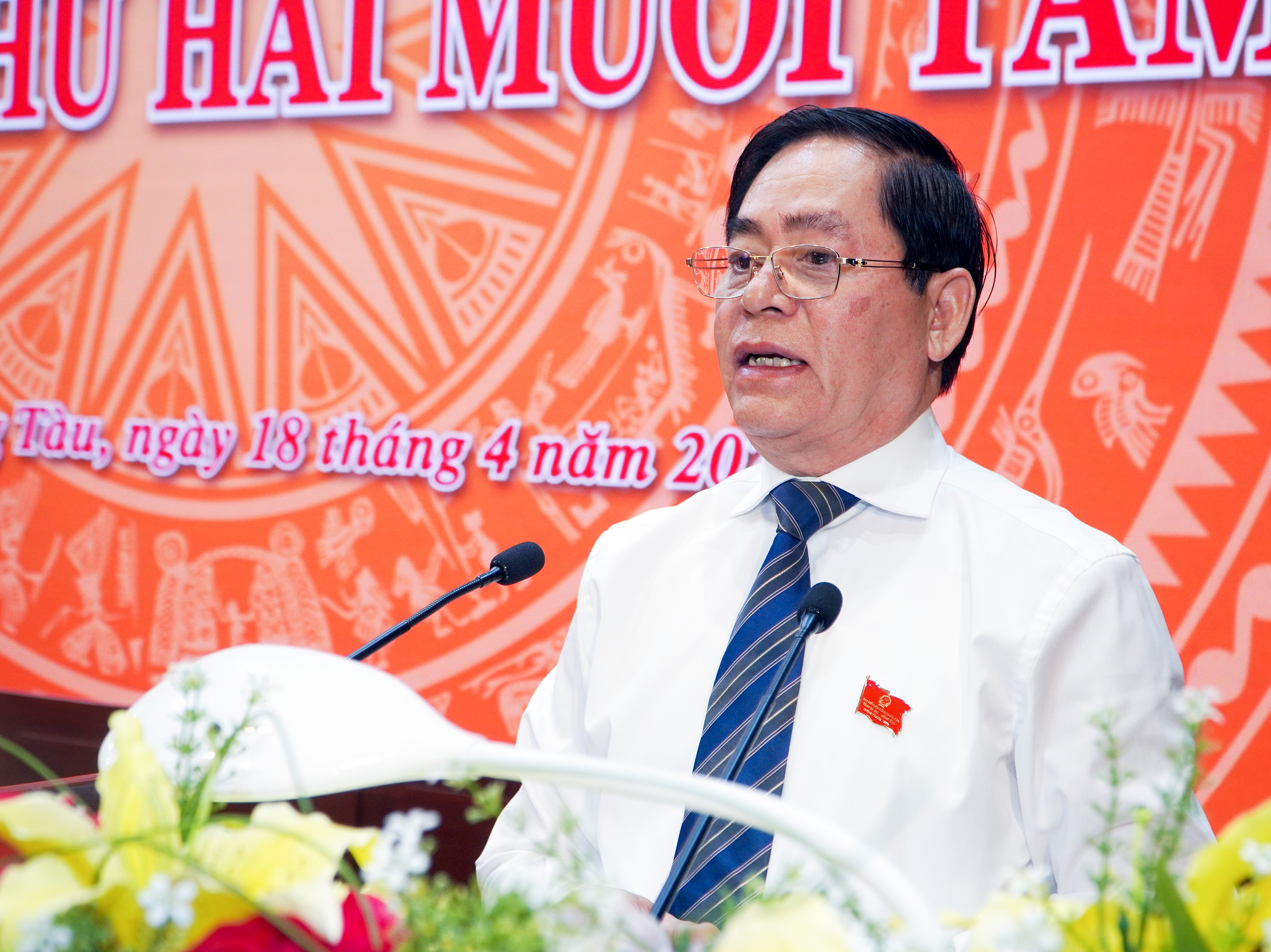 Ông Phạm Viết Thanh, Ủy viên Trung ương Đảng, Bí thư Tỉnh ủy, Chủ tịch HĐND tỉnh phát biểu kết luận kỳ họp.