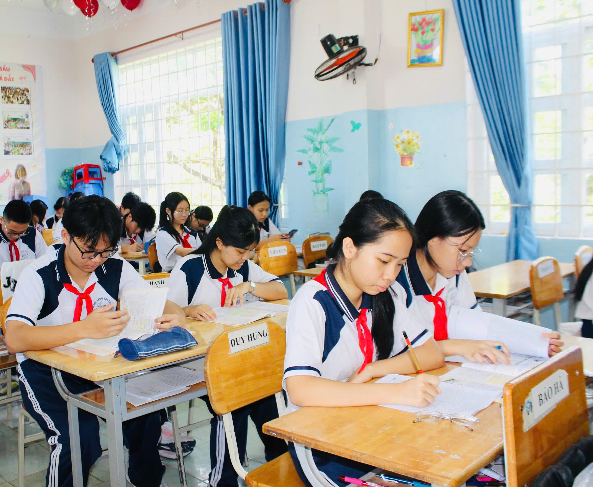 Chắc kiến thức, thành thạo kỹ năng là hai bí kíp ôn thi tuyển sinh lớp 10 môn Ngữ văn được thầy Đào Vĩnh Bộ nhấn mạnh.