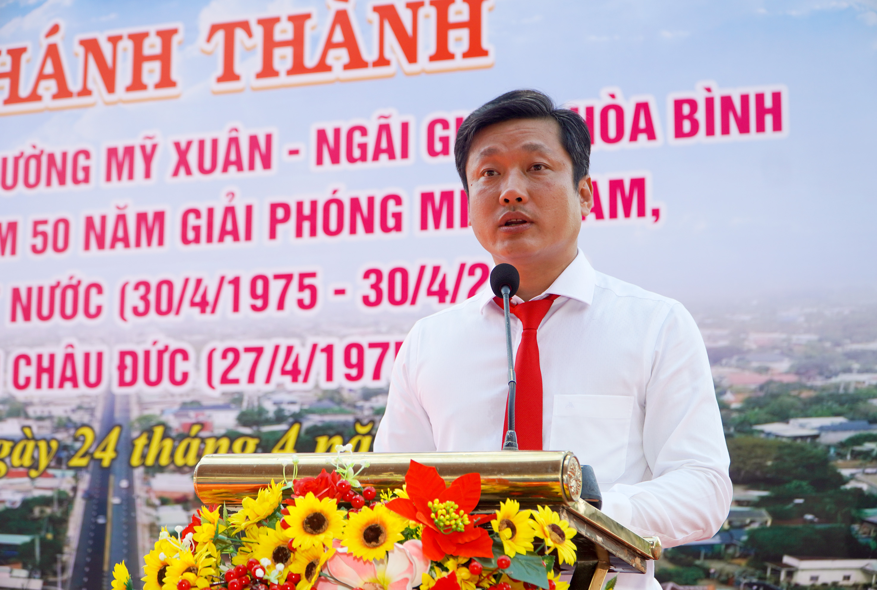 Phó Chủ tịch UBND huyện Châu Đức Đỗ Chí Khởi phát biểu tại buổi lễ.