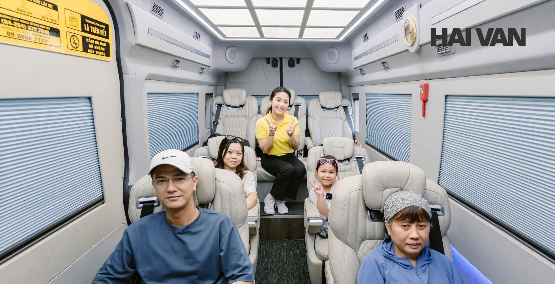 Hành khách trải nghiệm dòng xe  Limousine Royal của Nhà xe Hải Vân tuyến từ Vũng Tàu đi sân bay Tân Sơn Nhất
