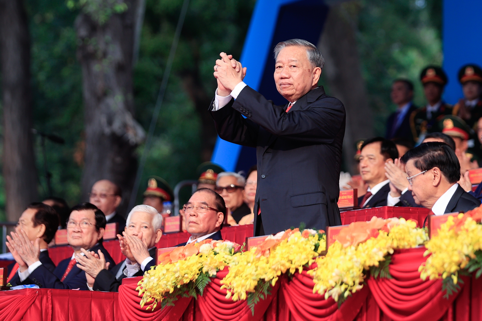 Tổng Bí thư Tô Lâm đã có bài diễn văn quan trọng, nhấn mạnh ý nghĩa to lớn của chiến thắng ngày 30/4/1975, khẳng định vai trò của khối đại đoàn kết dân tộc và khát vọng phát triển đất nước trong giai đoạn mới. 
