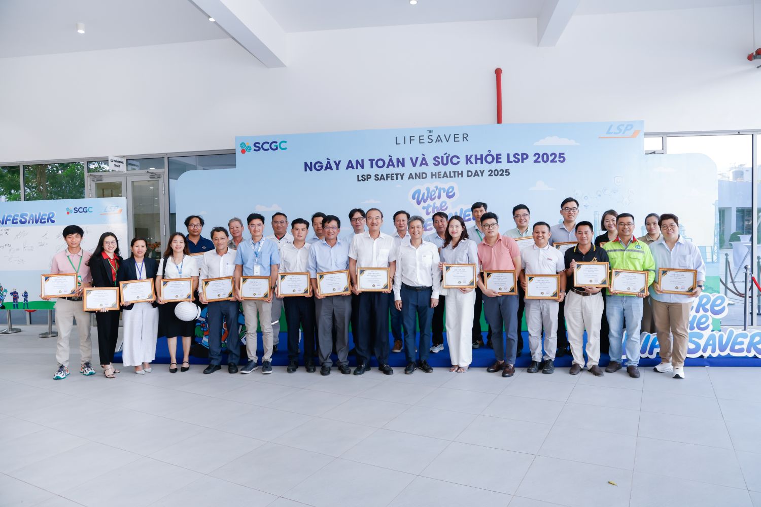 37 đối tác kinh doanh đã tham dự sự kiện, cùng chung tay đảm bảo an toàn và sức khỏe cho người lao động trong hoạt động sản xuất