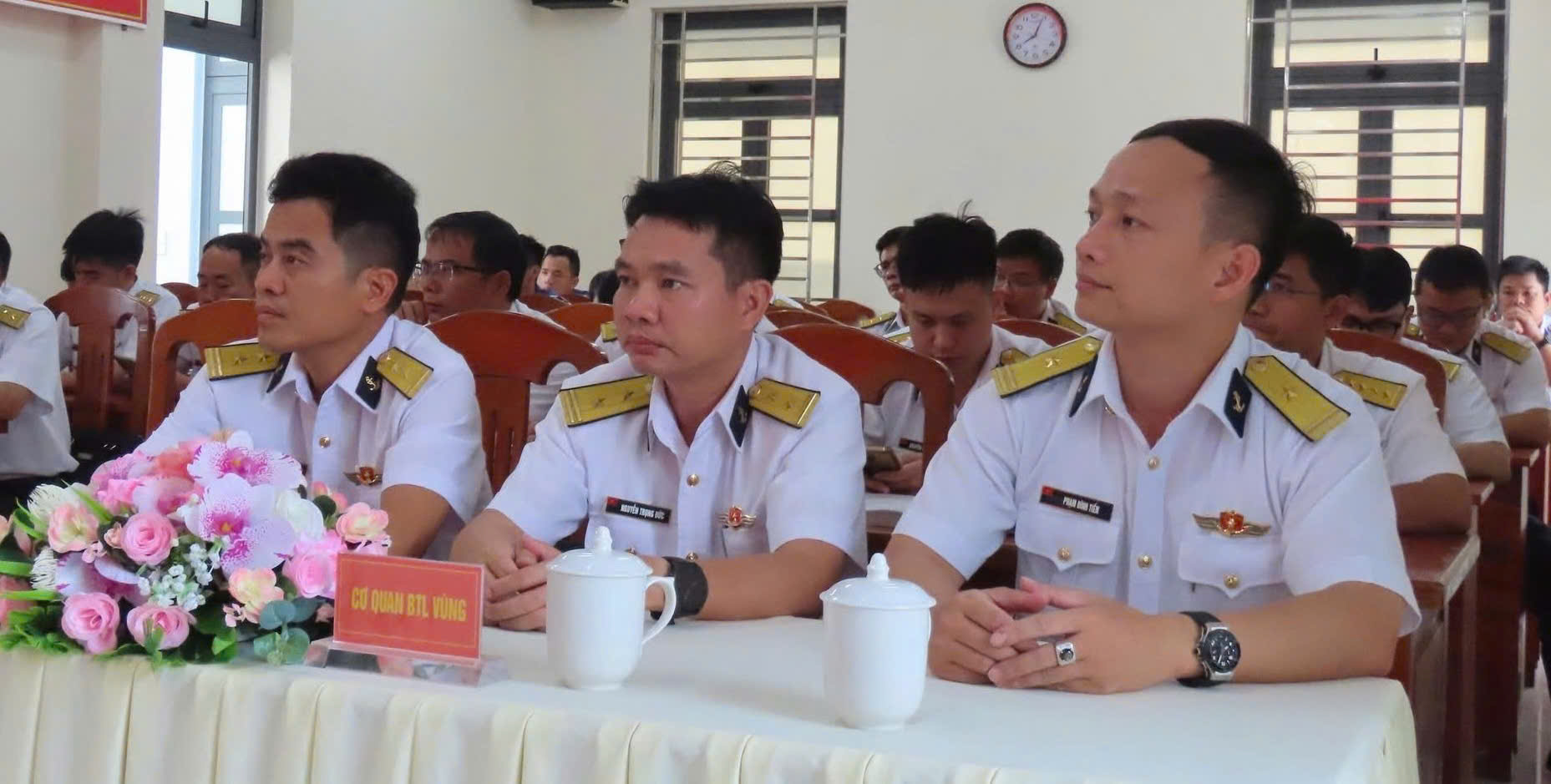 Đối thoại dân chủ với cán bộ, chiến sĩ Trung đoàn 251